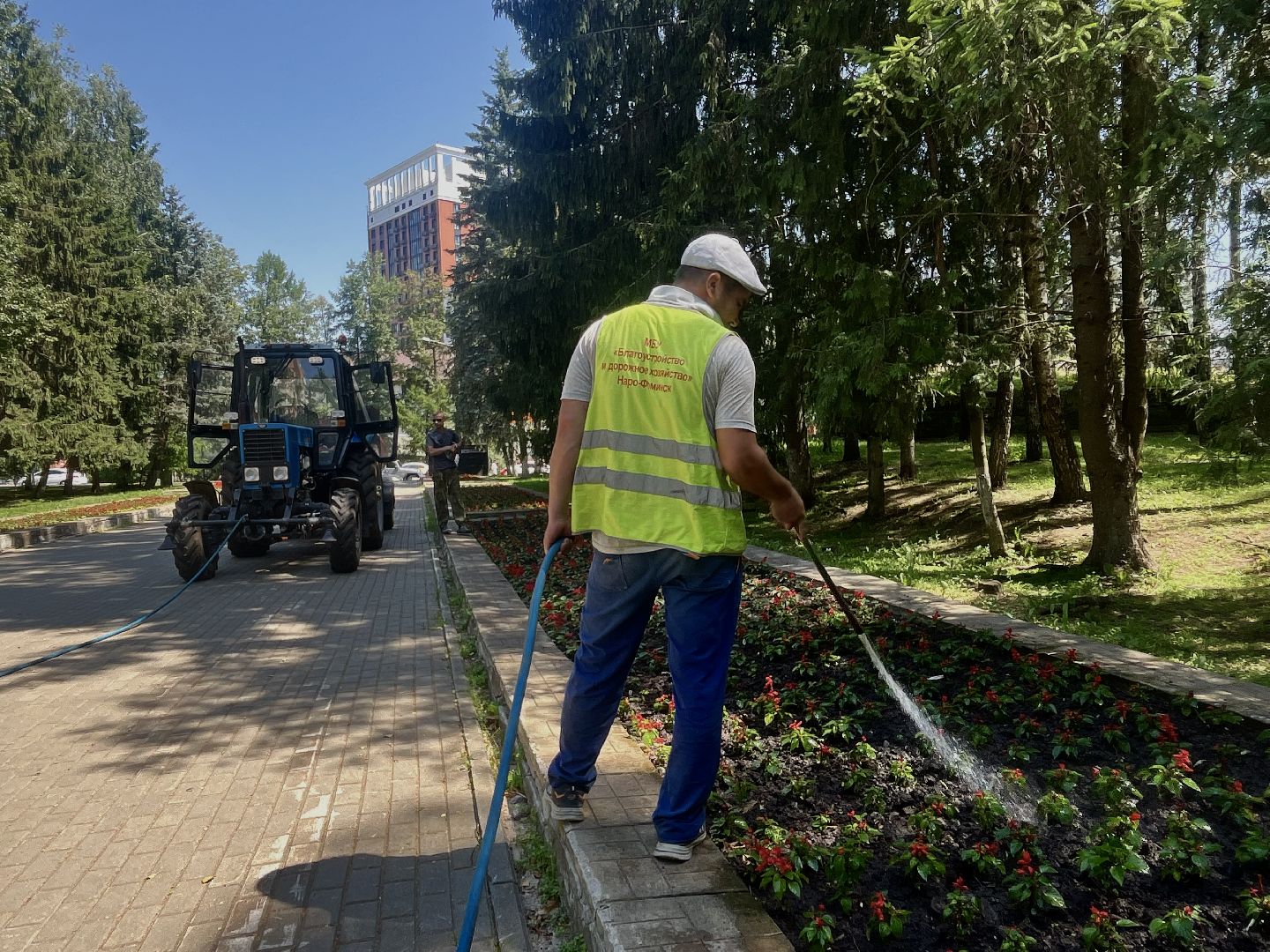 наро-фоминск, благоустройство и дорожное хозяйство, коммунальщики, аэрация воздуха, цветники, аномальная жара,