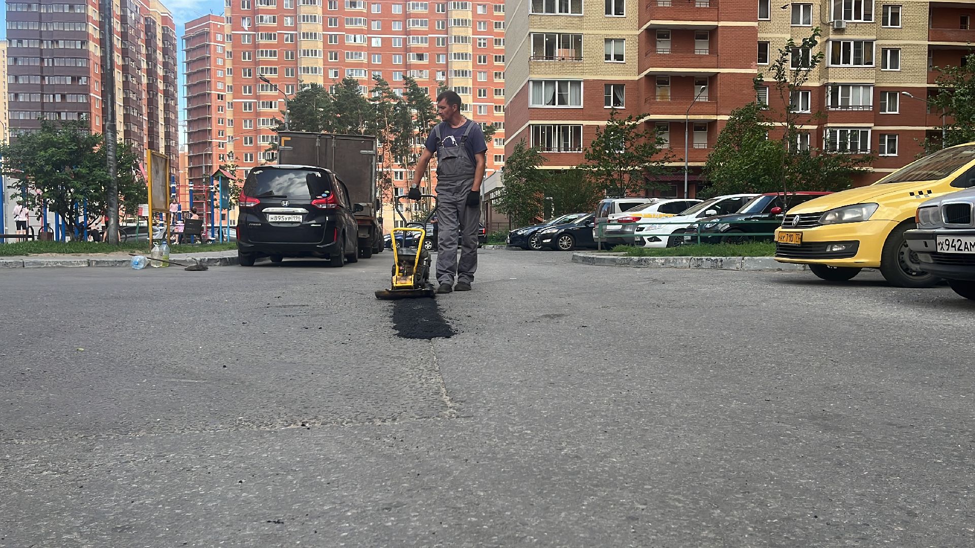 ремонт, дороги, ремонт дорог, ямы, ямы на дорогах, ямочный ремонт,