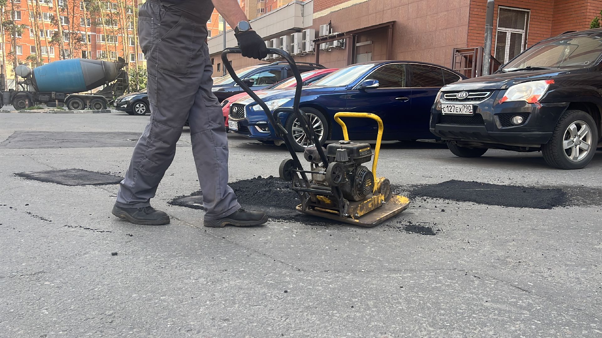 ремонт, дороги, ремонт дорог, ямы, ямы на дорогах, ямочный ремонт,