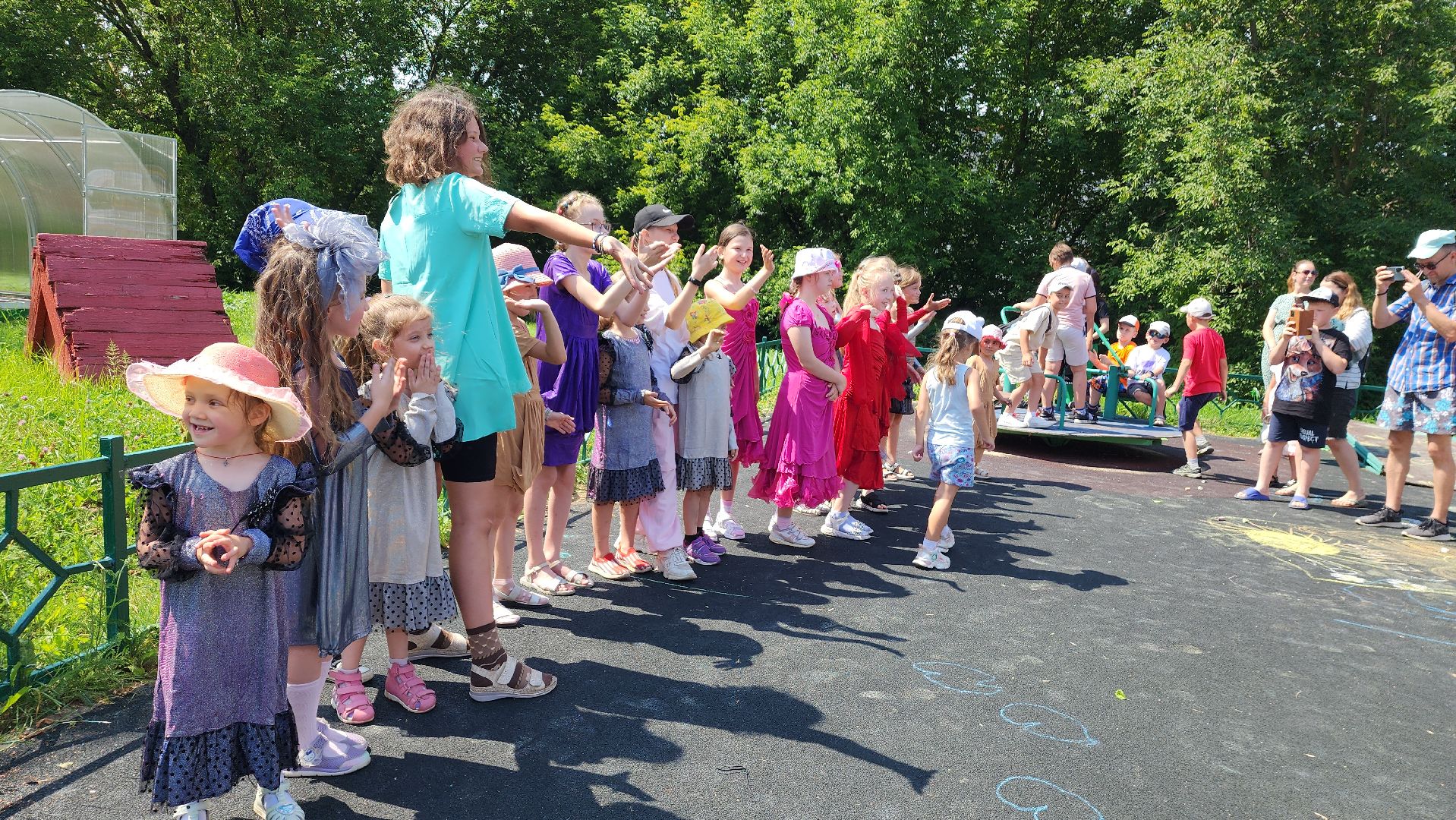 ивантеевка, центр социального обслуживания, день семьи, детский праздник, благотворительая акция,