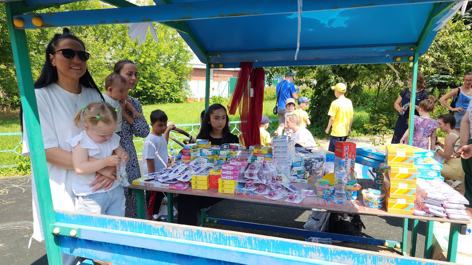 ивантеевка, центр социального обслуживания, день семьи, детский праздник, благотворительая акция,
