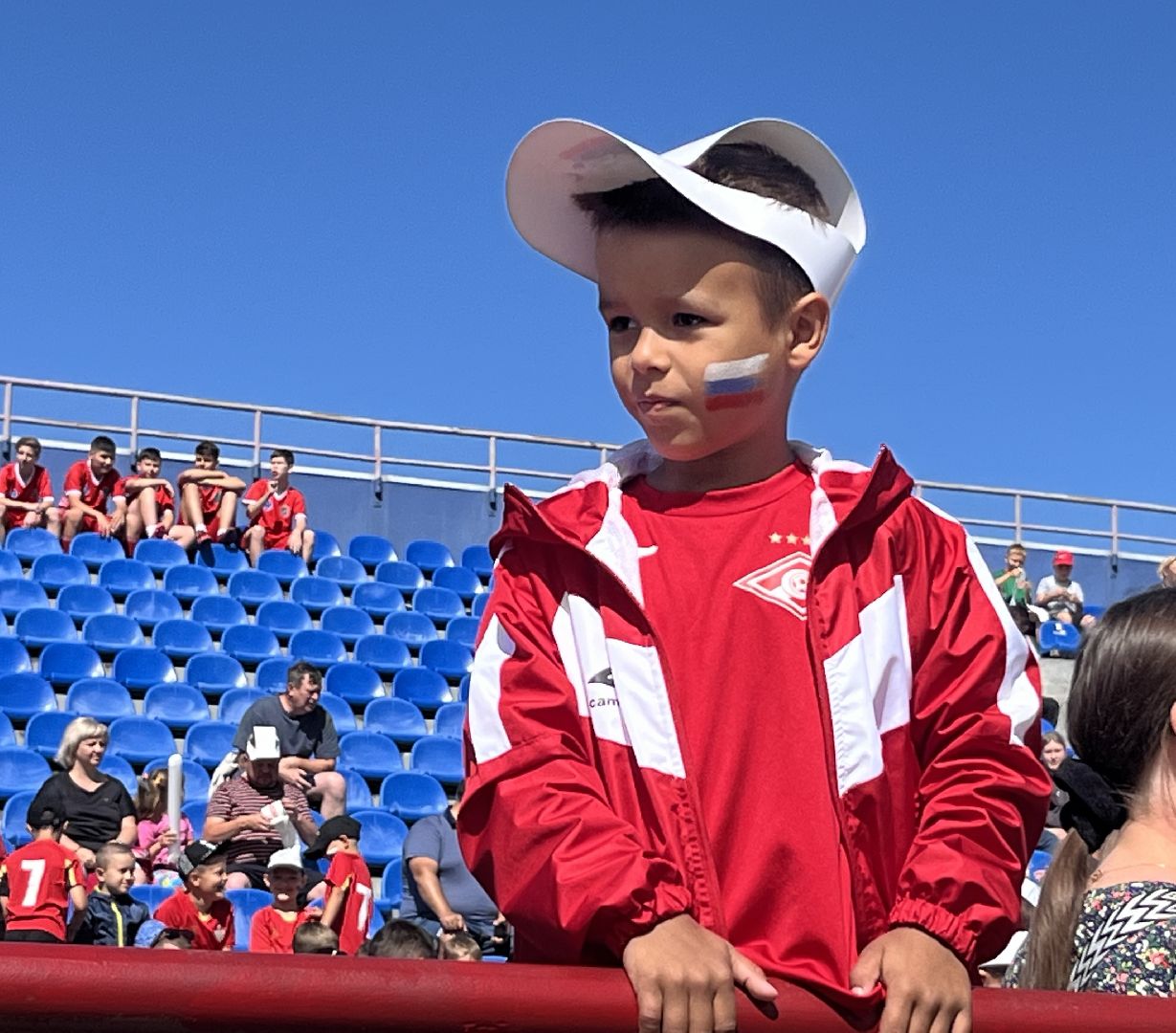 выходи во двор, министерство спорта Московской области, легенды футбола, наро-фоминский городской округ, стадион строитель,