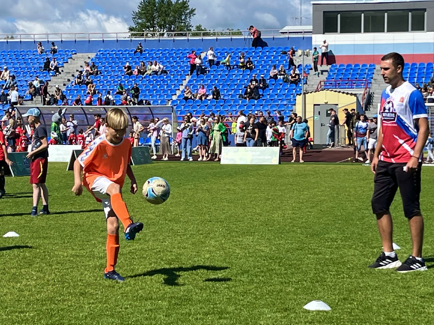 выходи во двор, министерство спорта Московской области, легенды футбола, наро-фоминский городской округ, стадион строитель,