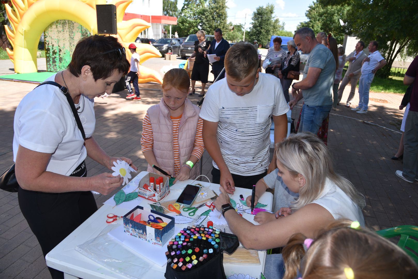 лотошино, лотошинская библиотека, лотошинский парк, лотошинский музей, дети, праздник,