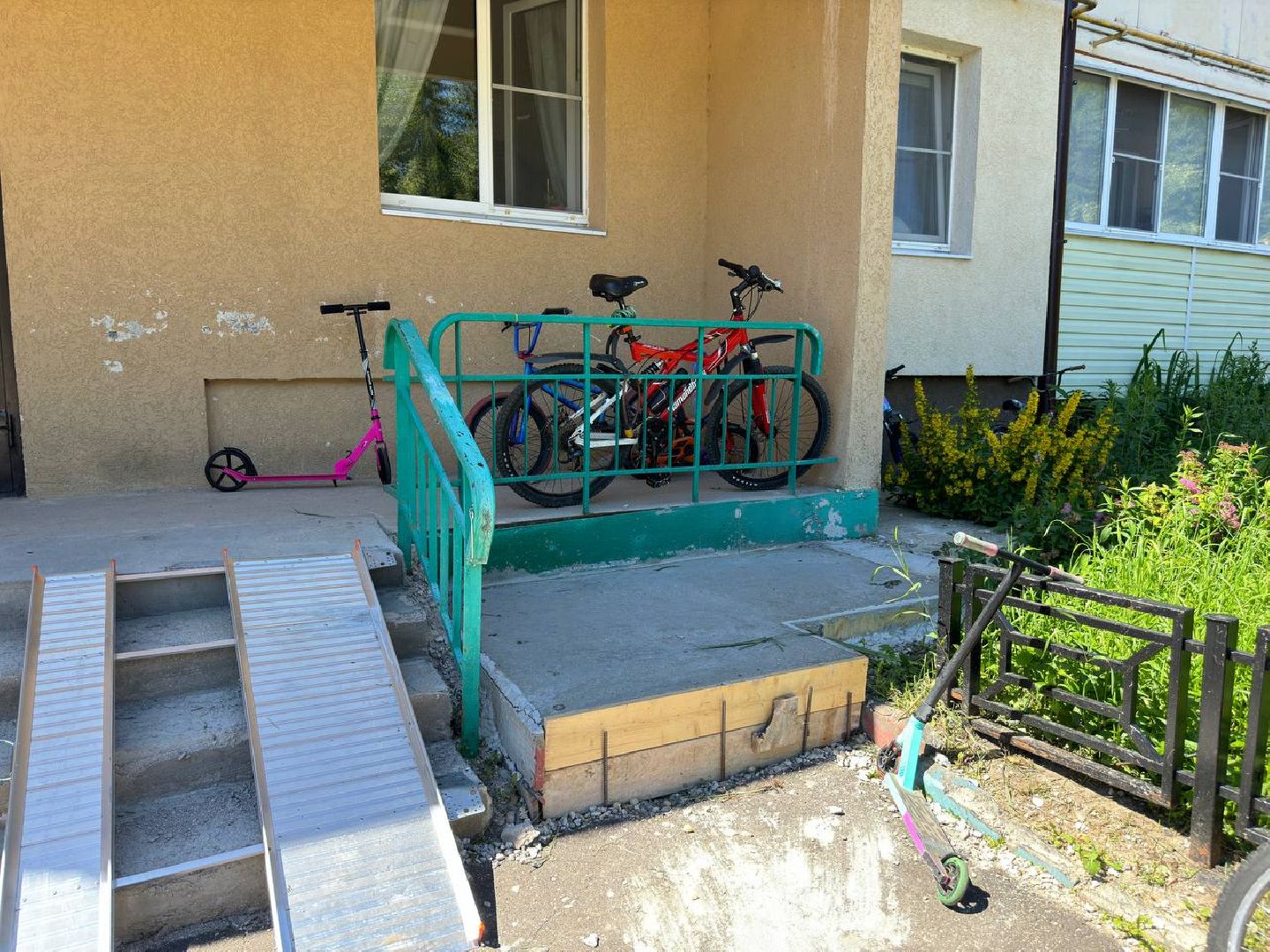 отмостка, бригада рабочих, городской округ восход,