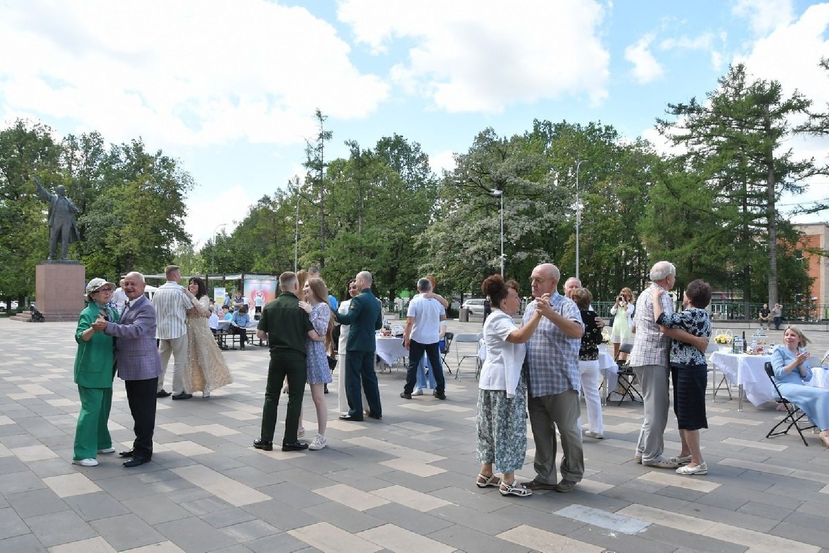 День семьи любви и верности, Праздник на площади ДК Власихи, чествование юбиляров, Власиха праздник 8 июля, Петр и Февронья,