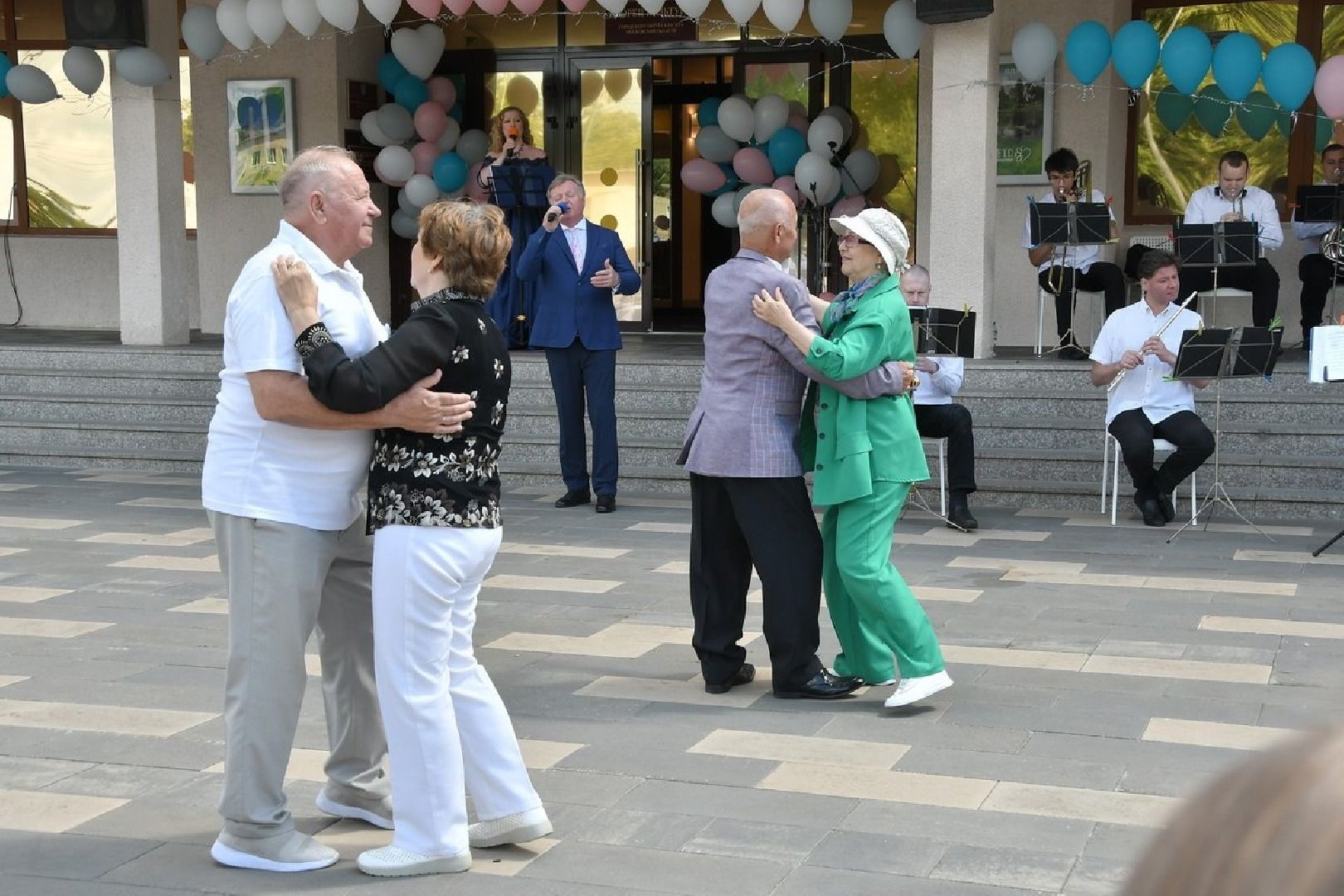 День семьи любви и верности, Праздник на площади ДК Власихи, чествование юбиляров, Власиха праздник 8 июля, Петр и Февронья,