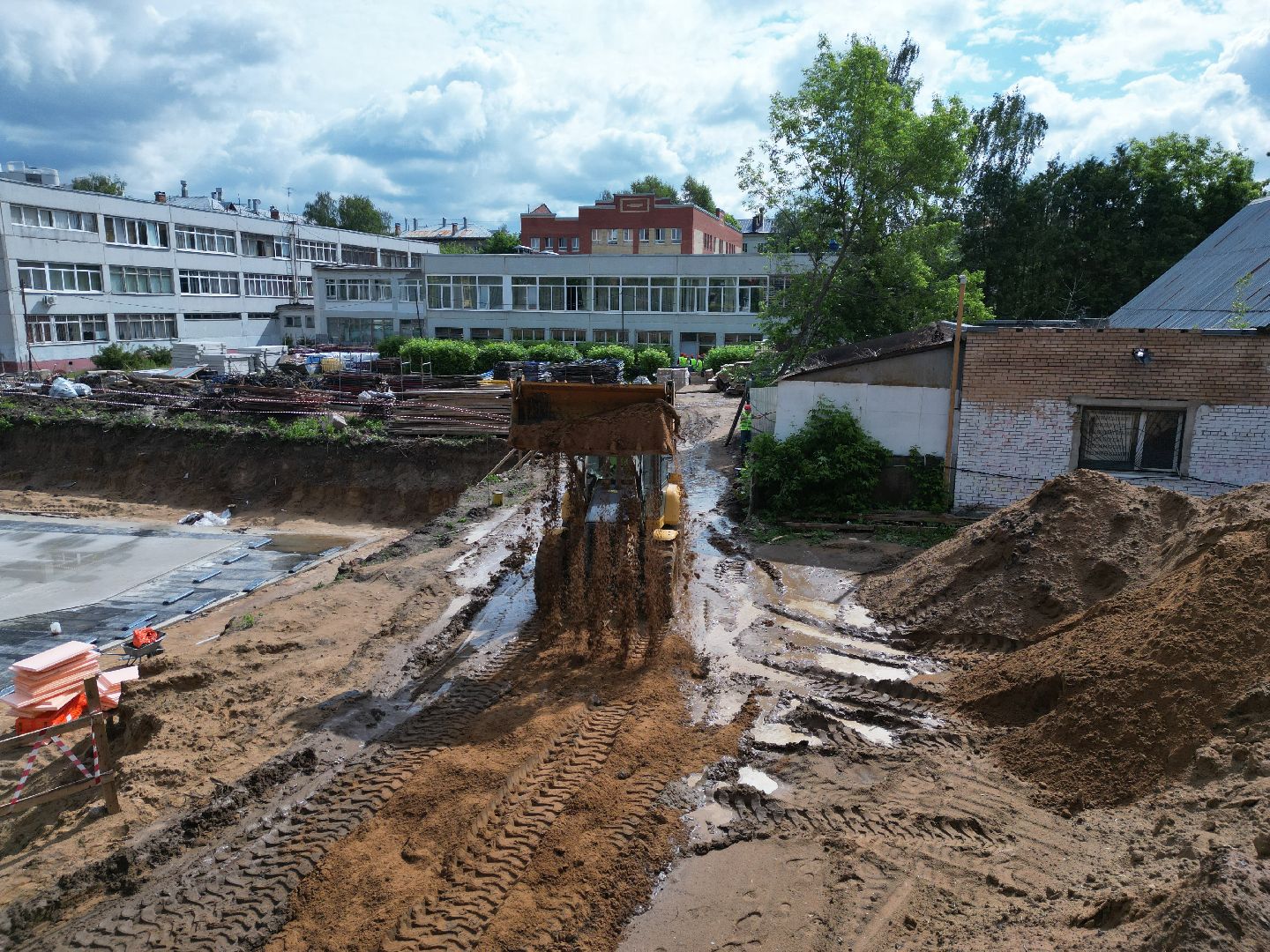 видео с коптера, школа, ремонт,