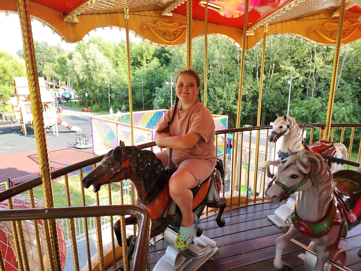 Чехов, карусель, аттракционы, городской парк, бесплатное катание, дети, отдых,