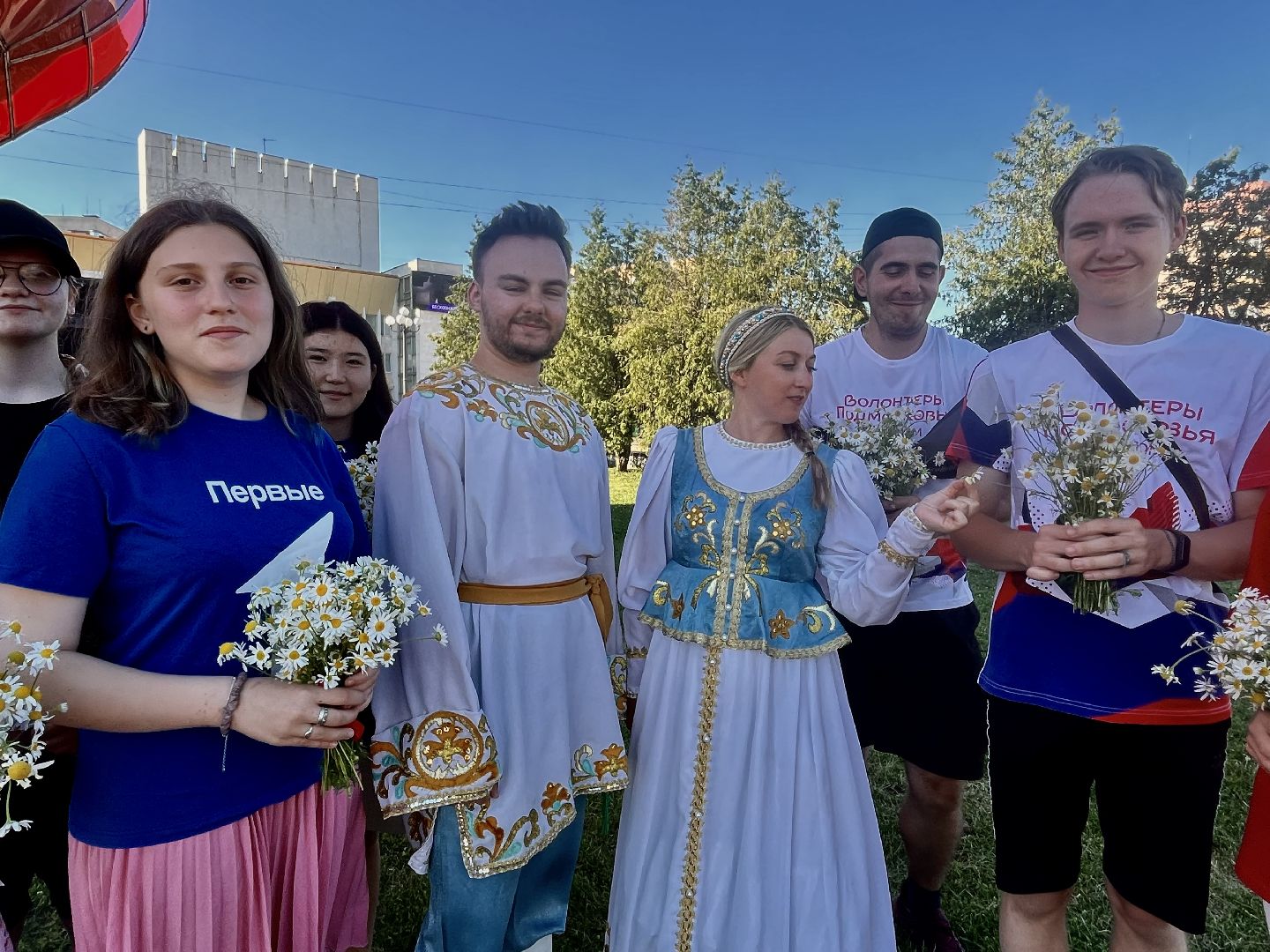 ромашки, ромашковое настроение, наро-фоминск, день семьи любви и верности, волонтеры подмосковья, движение первых подмосковья,
