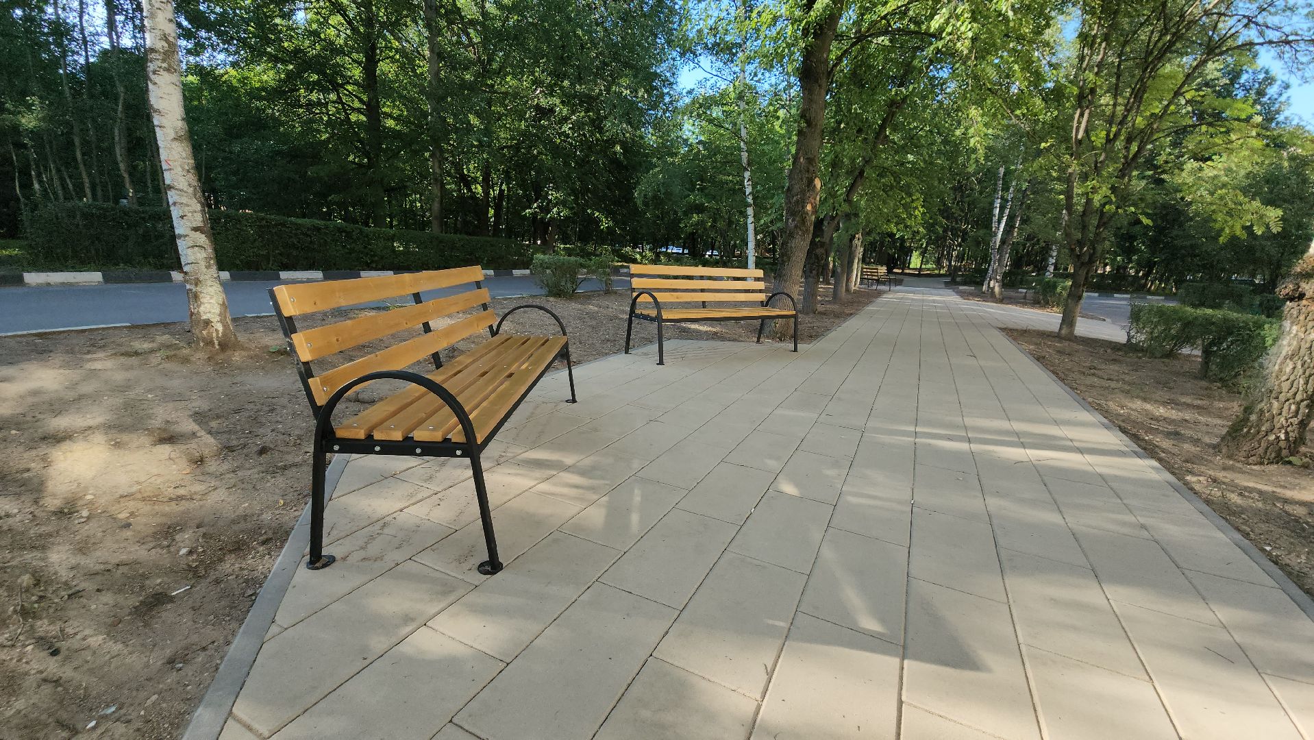 лавочки, больница, Новый сквер, Лобня,