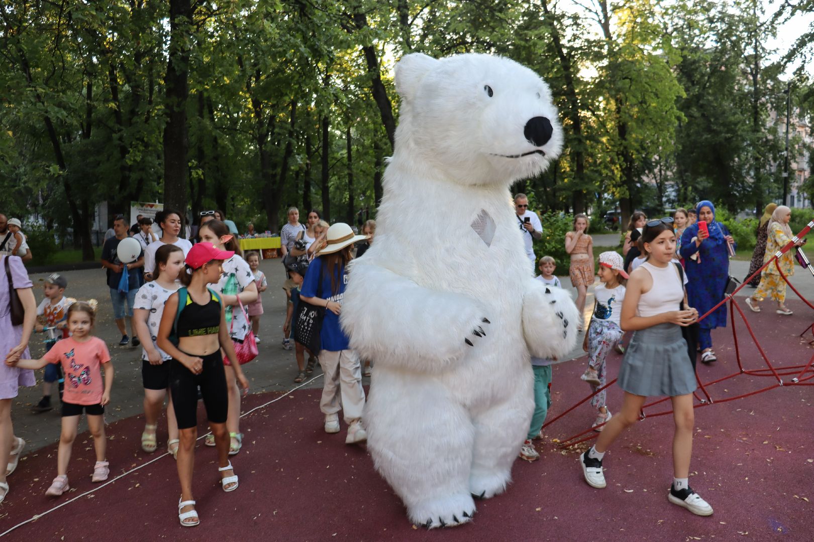 Андроник Пак, дзержинский, Сергий Калашников, День семьи, день семьи,