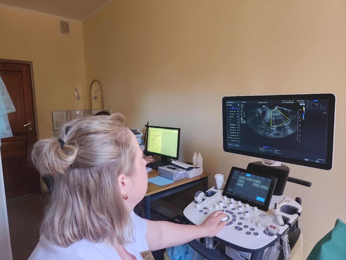 новый врач, гинеколог,