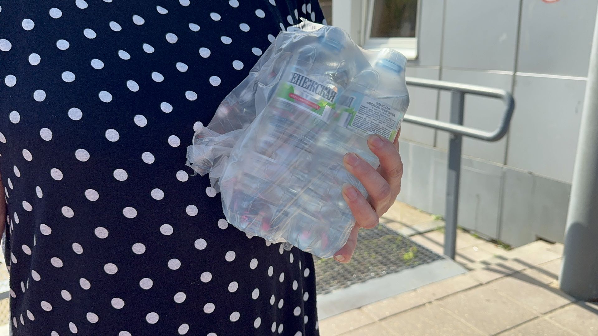 Солнечногорск, Зной, раздача воды, мострансавто, пассажиры,