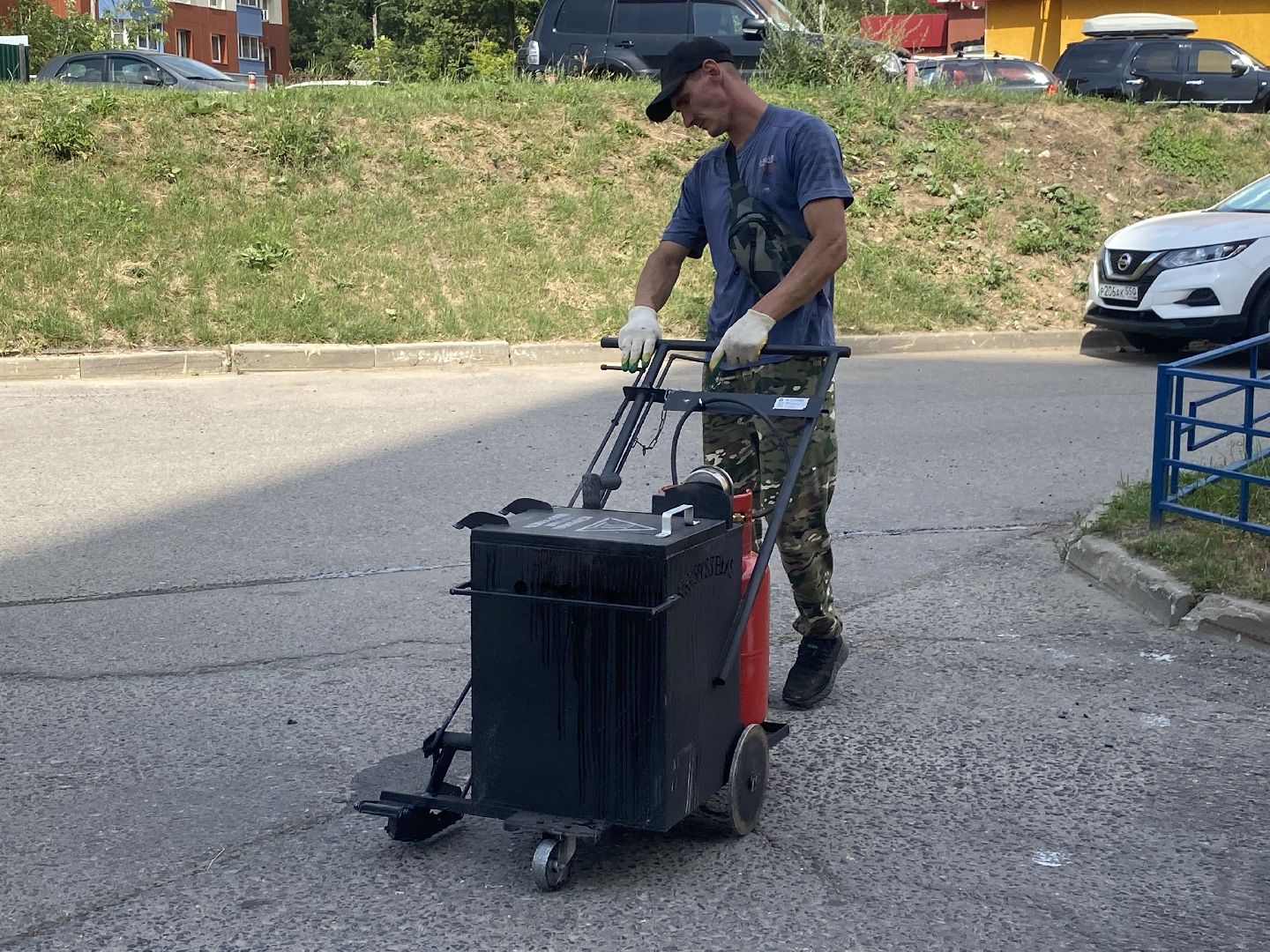 обход территории власиха, микрорайон школьный власиха, микрорайон Тополек Власиха, первый замглавы Власихи, ремонт дорог Власиха,