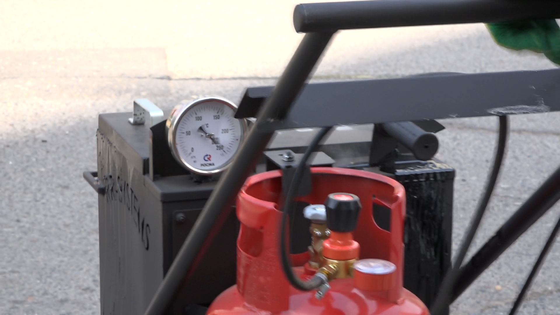 обход территории власиха, микрорайон школьный власиха, микрорайон Тополек Власиха, первый замглавы Власихи, ремонт дорог Власиха,