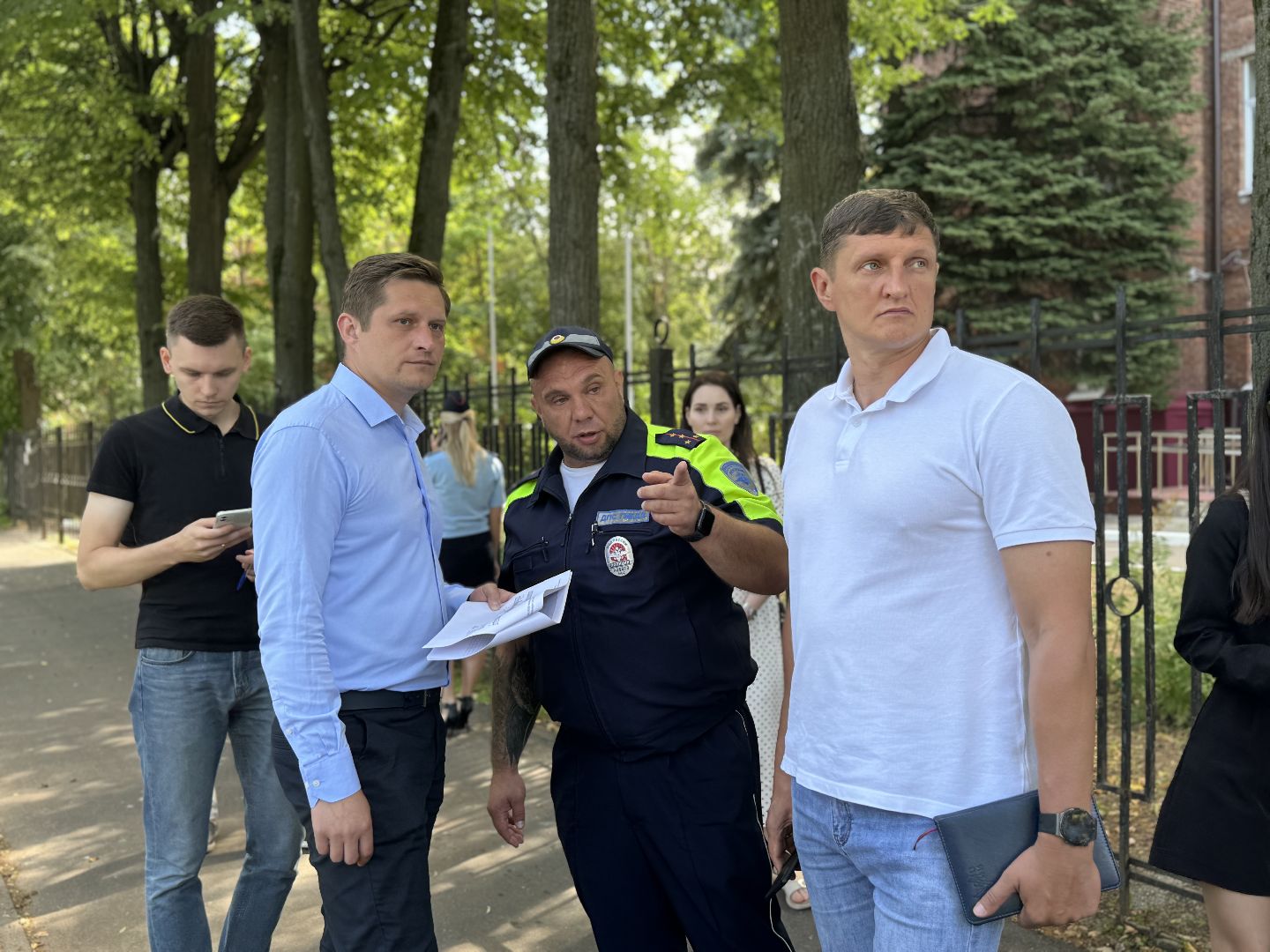 безопасность дорожного движения, сотрудники госавтоинспекции, школа, Пешеходные переходы, Разметка дороги, ленинский городской округ,