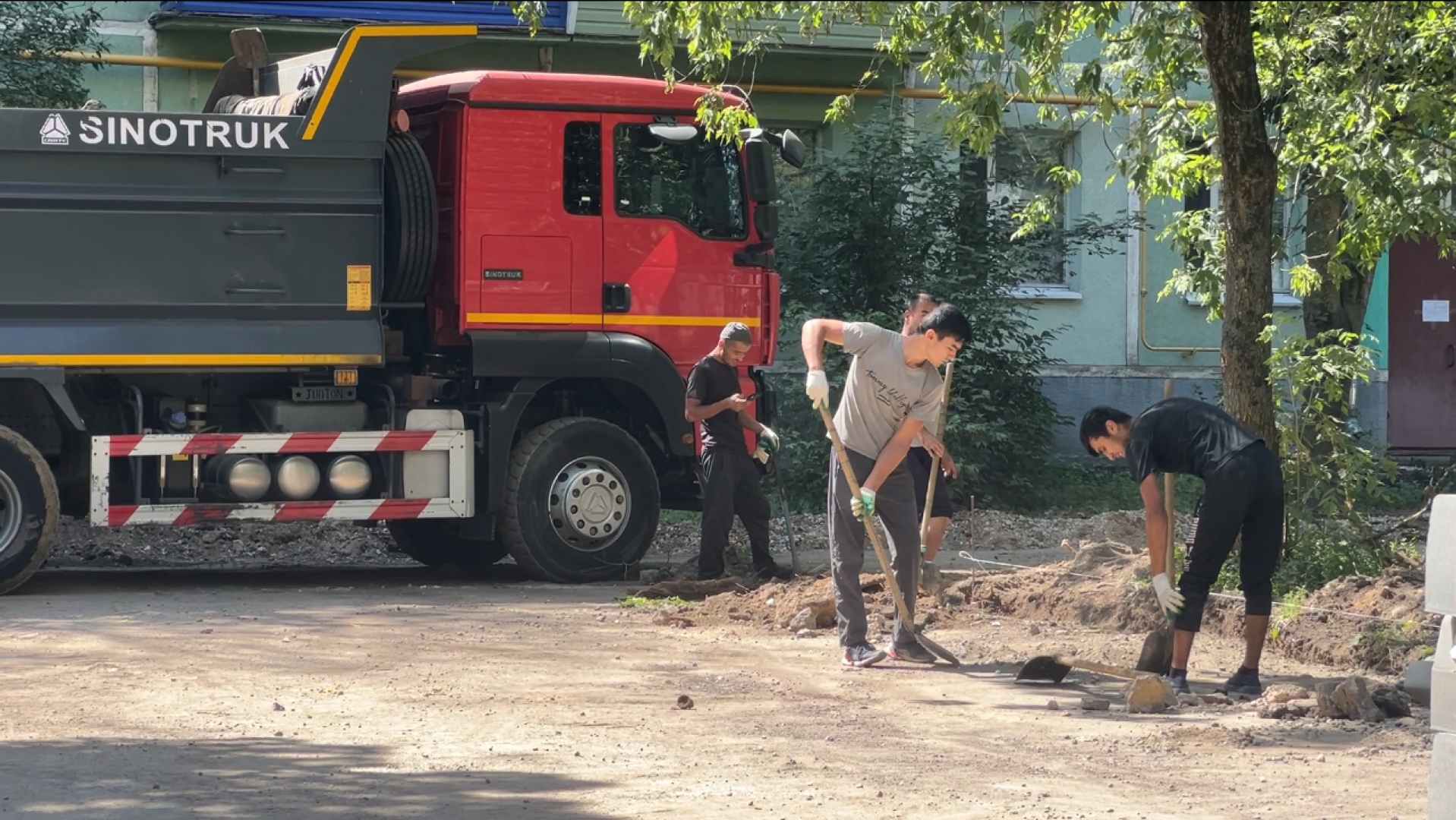 химки, благоустройство, благоустройство двора, замена асфальта, ремонт дорожного покрытия,