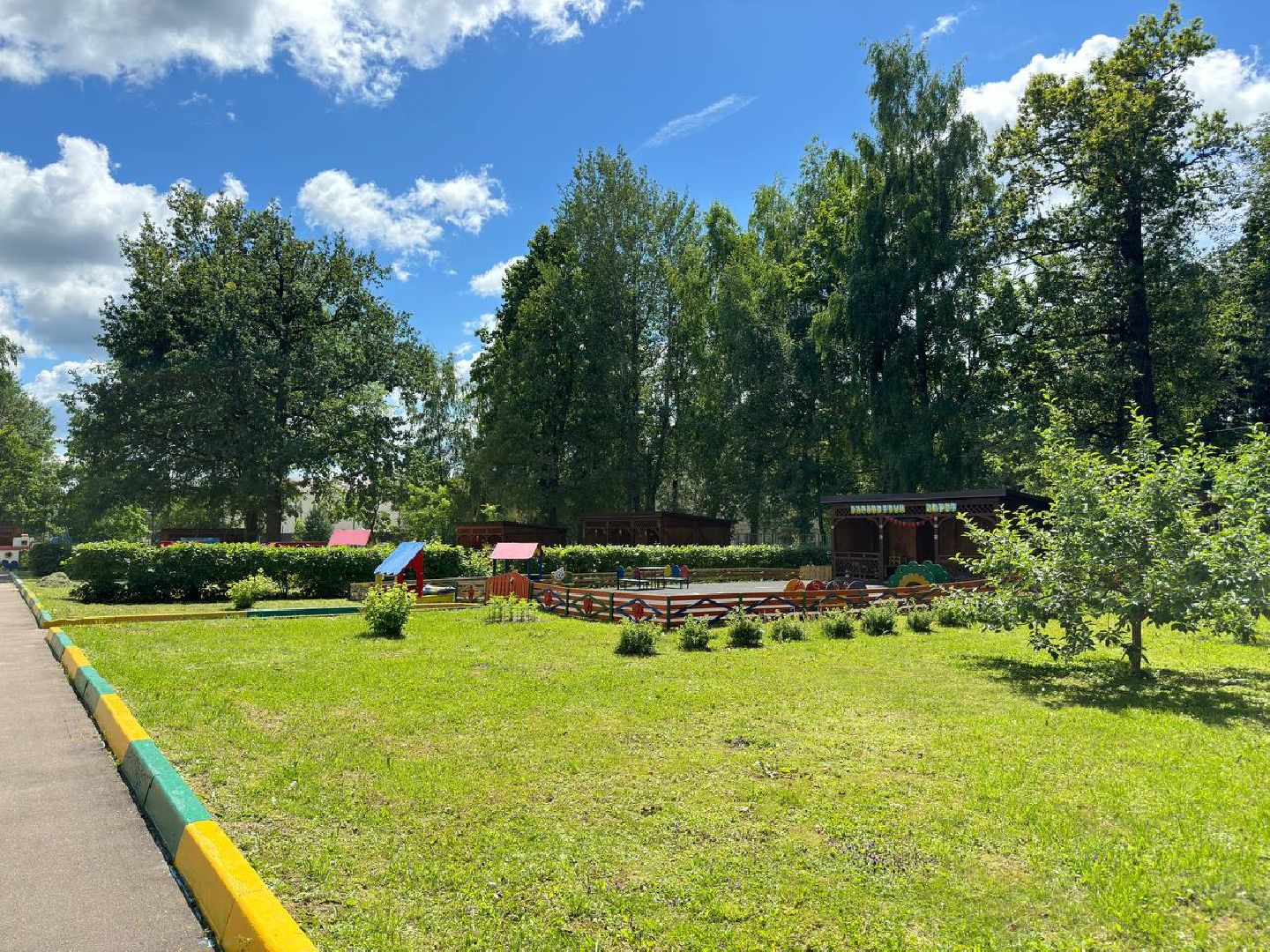 резиновое покрытие, детский сад, городской округ восход, безопасность детей,