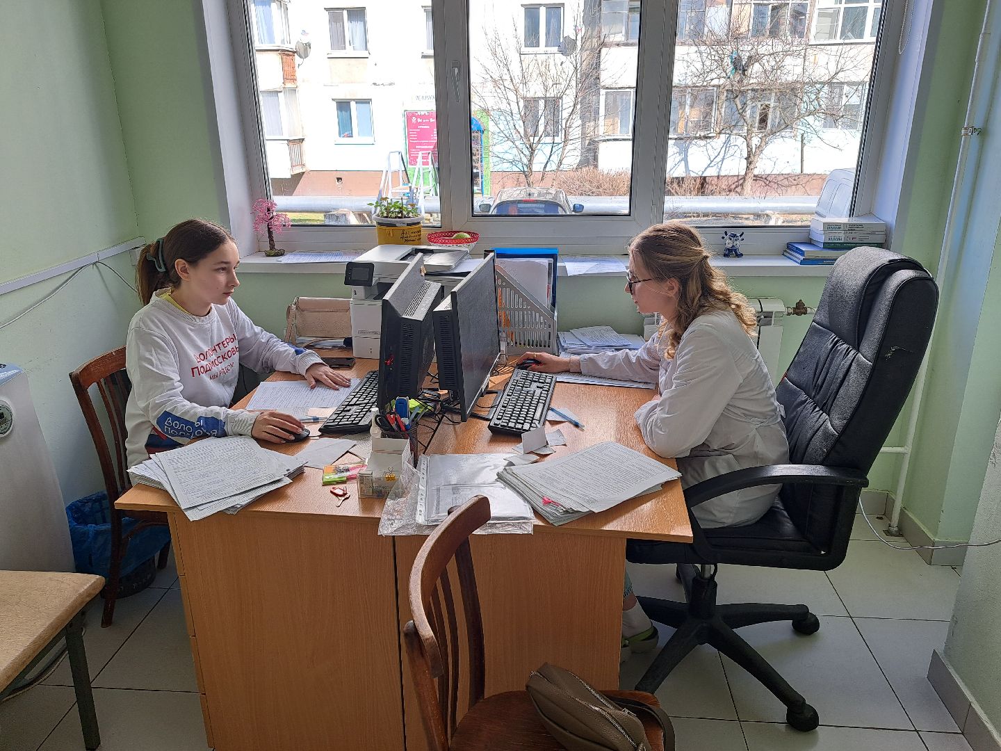 Волонтеры, медицина, цифровизация, поликлиника