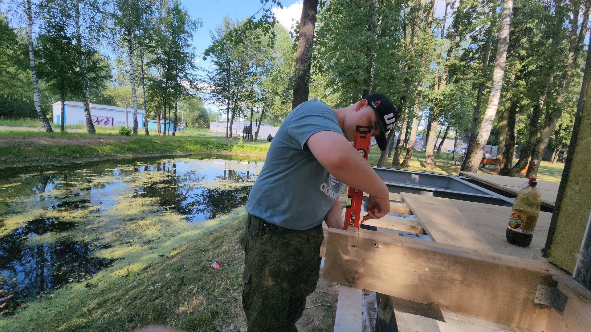 Парк Киово, Строительство, Раздевалка,