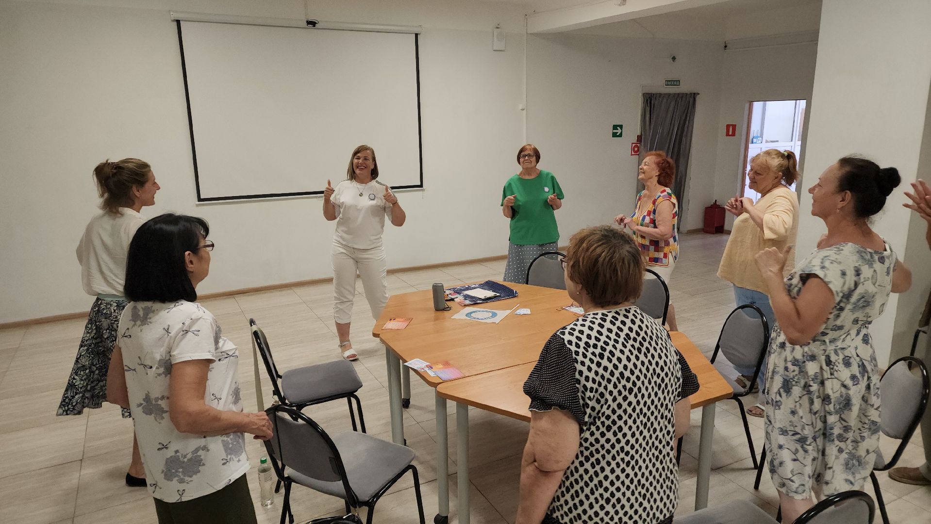 ступино, йога смеха, активное долголетие,