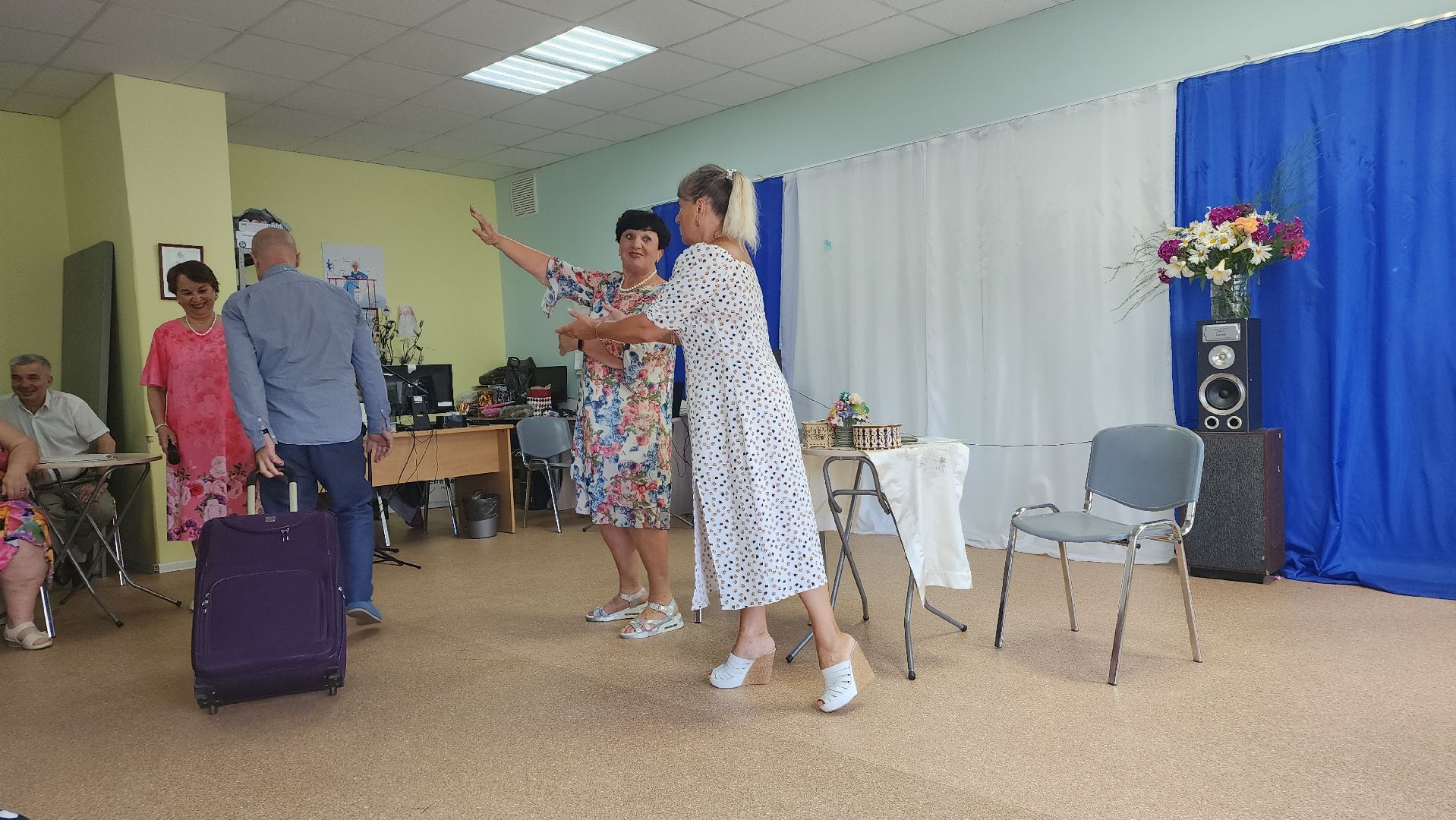 ивантеевка, артисты, день семьи любви и верности, песни, стихи, сцена, спектакль, активное долголетие,праздник,