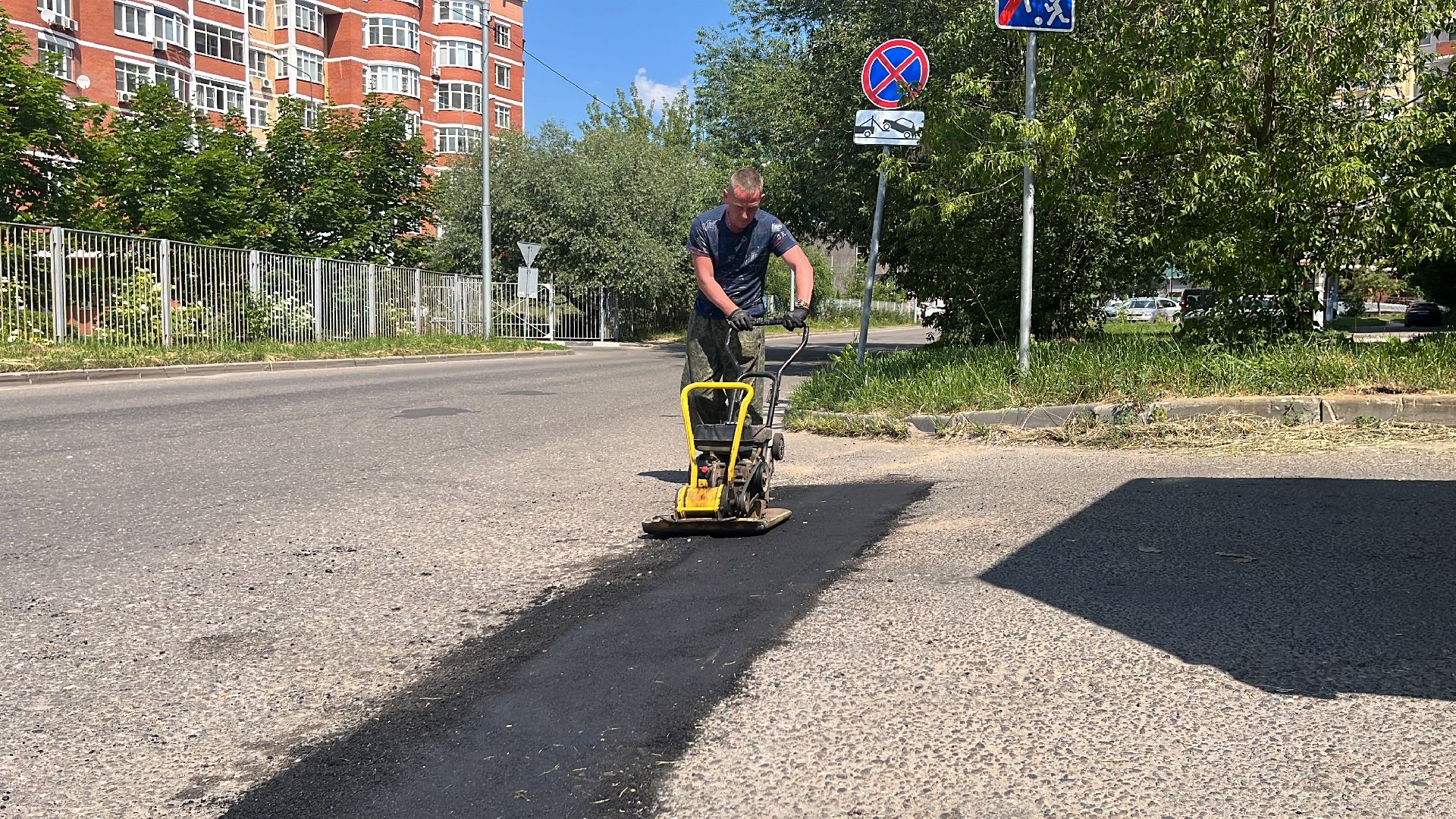 ямы, ямы на дорогах, дороги, ремонт, ремонт автомобильных дорог, ремонт дорог, ямочный ремонт,