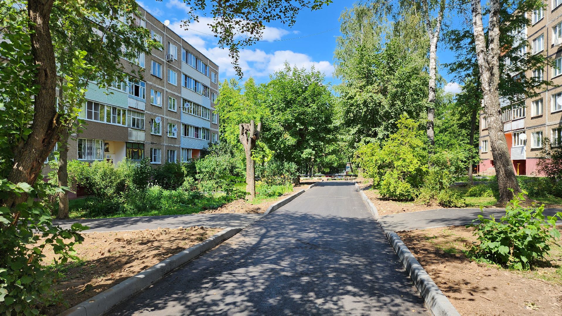 кашира, комплексное благоустройство дворов, улица победы, входные группы, парковка, асфальт, настольный теннис, тротуар, бортовой камень,