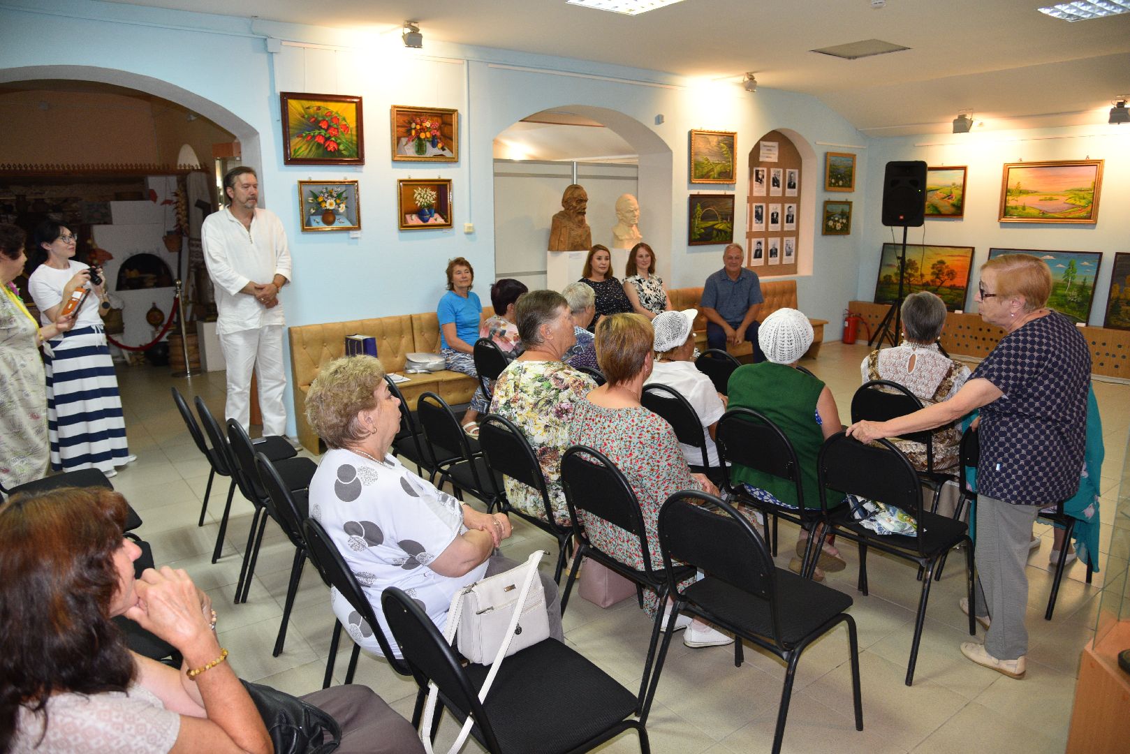 лотошино, лотошинский музей, выставка картин, культура, музеи,