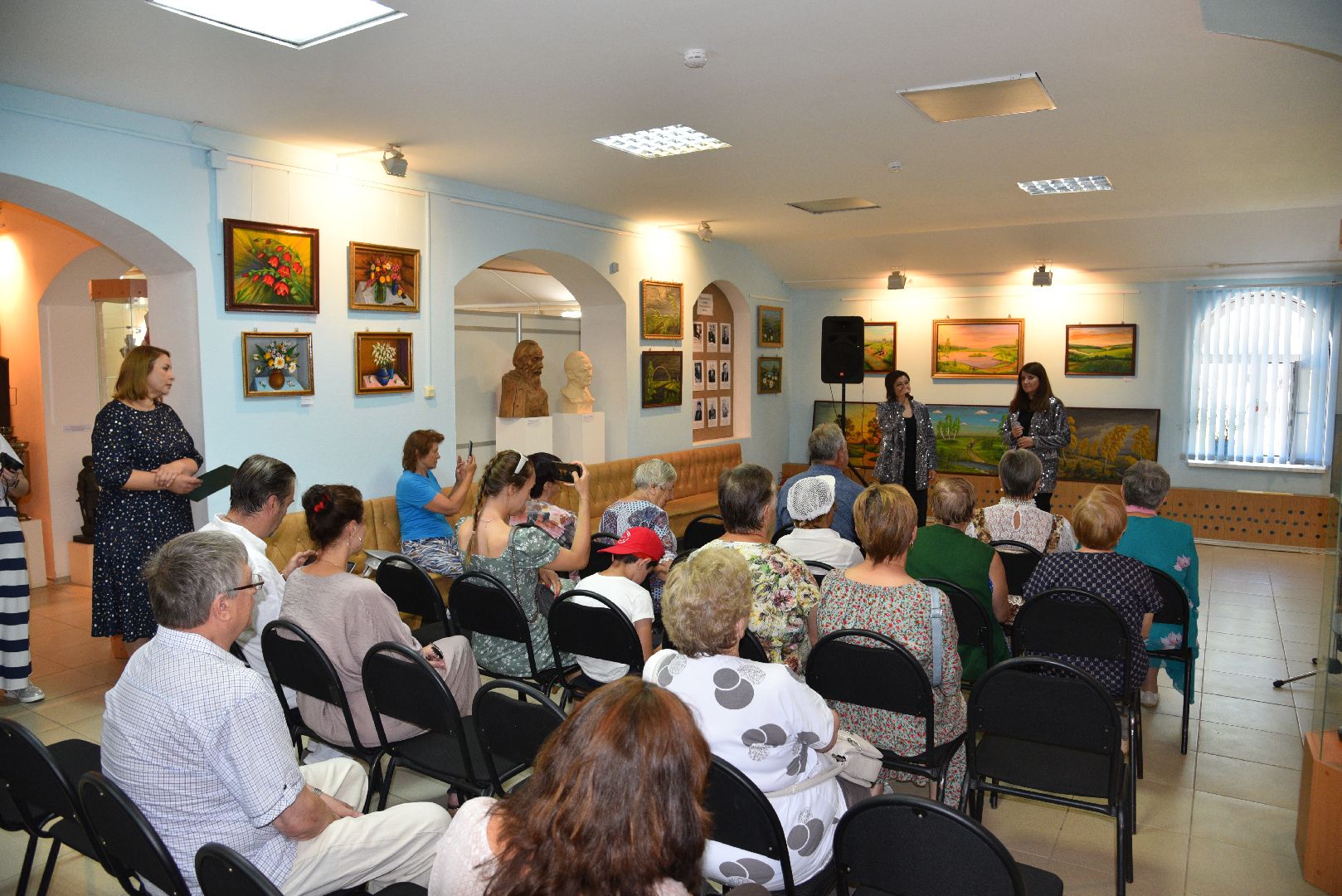 лотошино, лотошинский музей, выставка картин, культура, музеи,