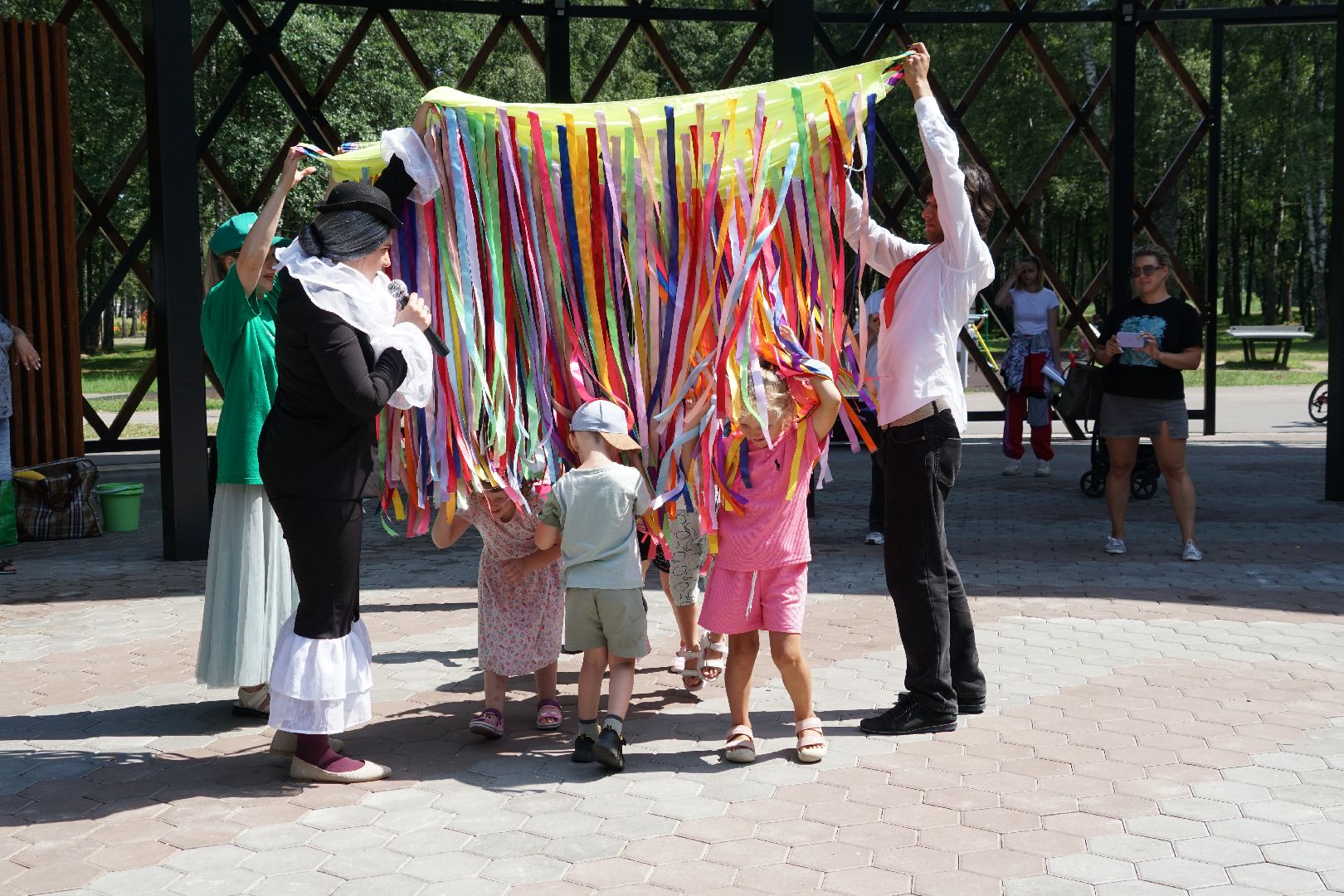 егорьевск, подмосковье, парк, культурный код, дети, праздник, чебурашка, гена, успенский, бардыгин, гуслицкая роспись,