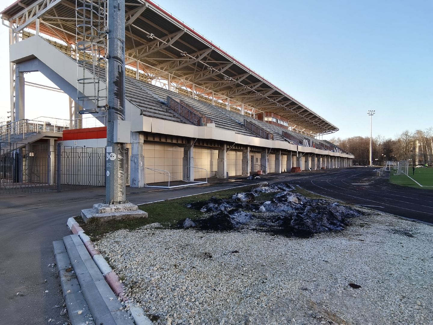 Балашиха, капитальный ремонт, стадион Орион, спортивная школа Керамик, футбольное поле, легкоатлетический сектор