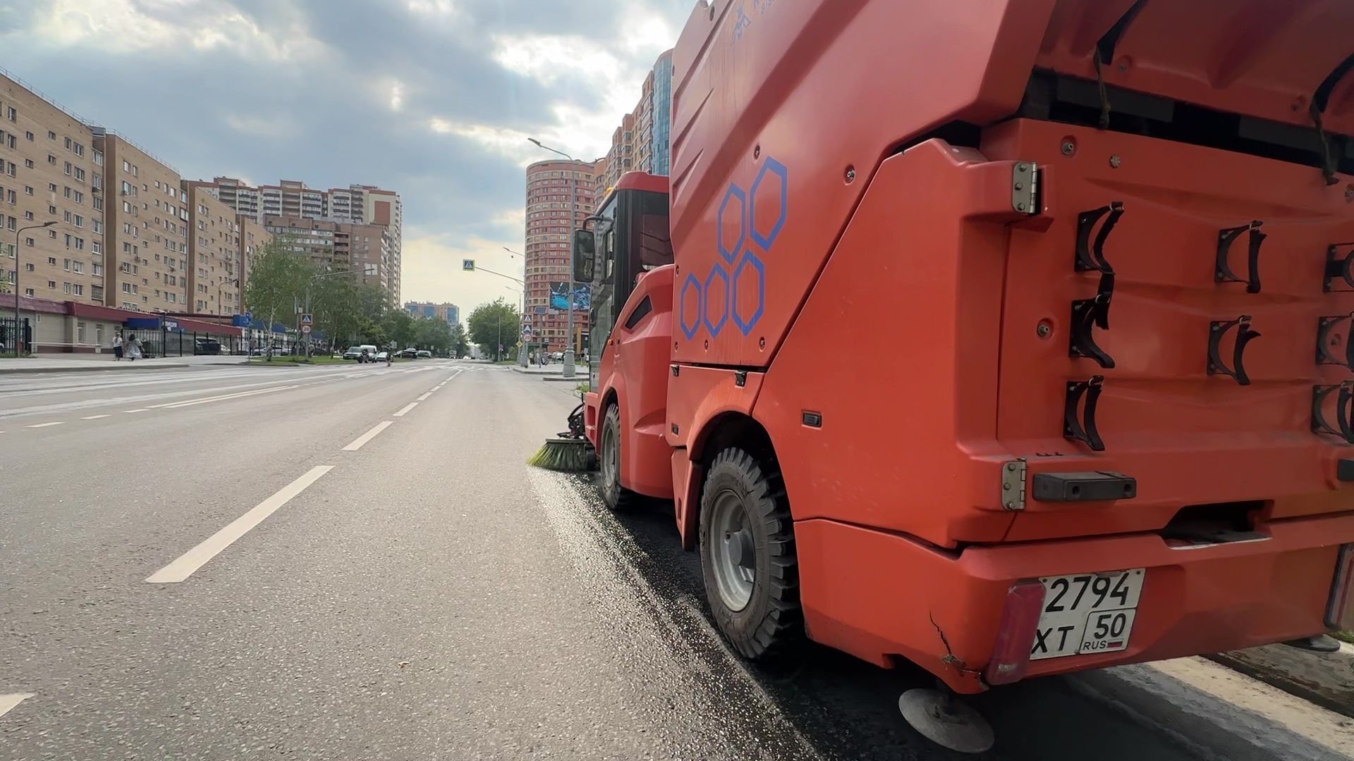 Реутов, тополиный пух, погода, жара, лето, снег летом,