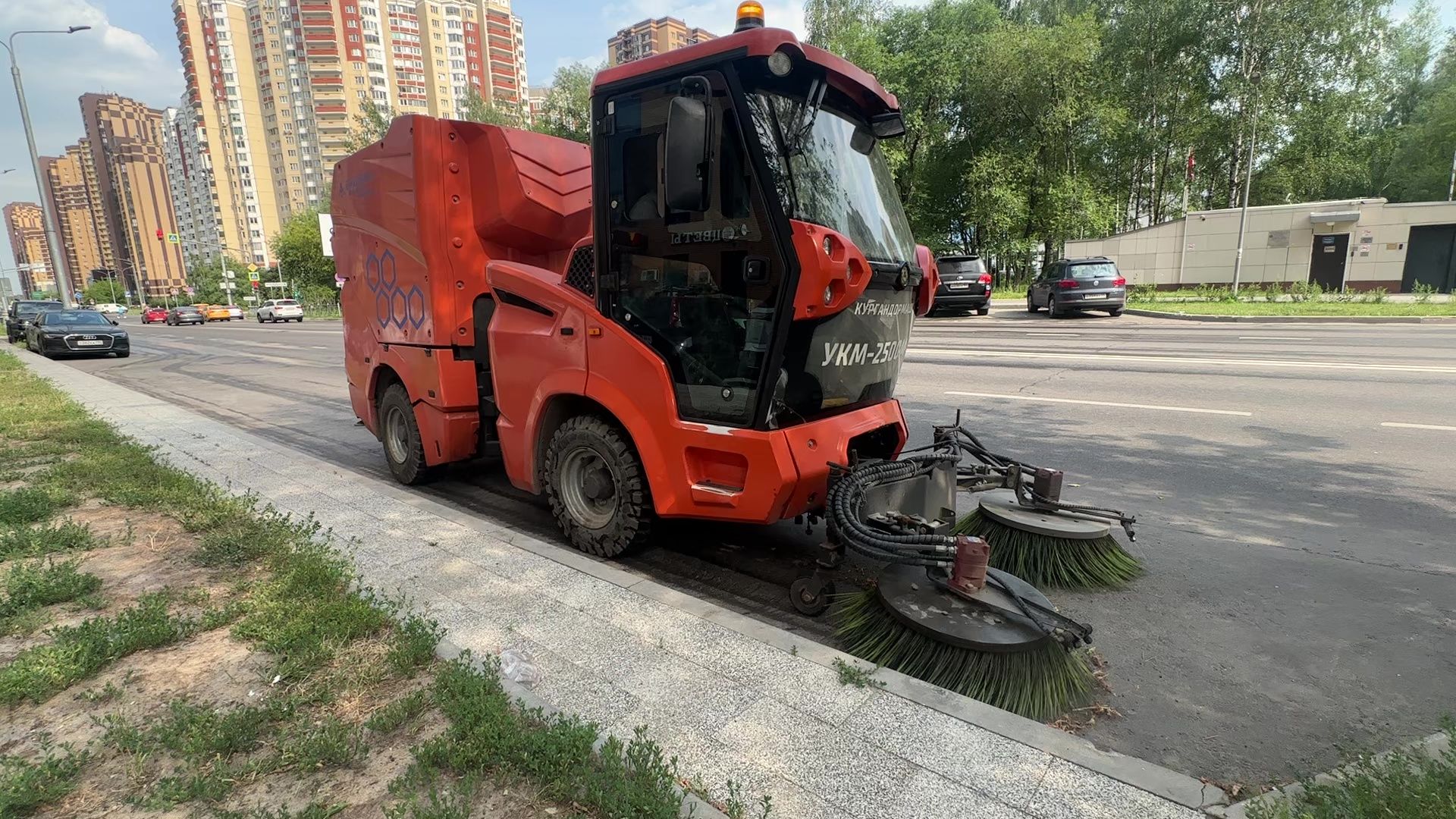 Реутов, тополиный пух, погода, жара, лето, снег летом,