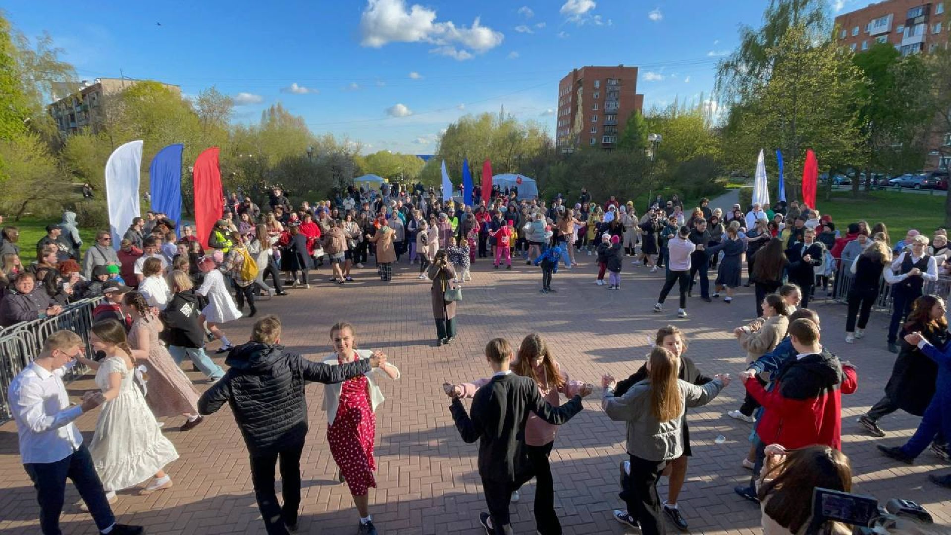 Вальс Победы, волонтеры, репетиции, 9 Мая, Дзержинский