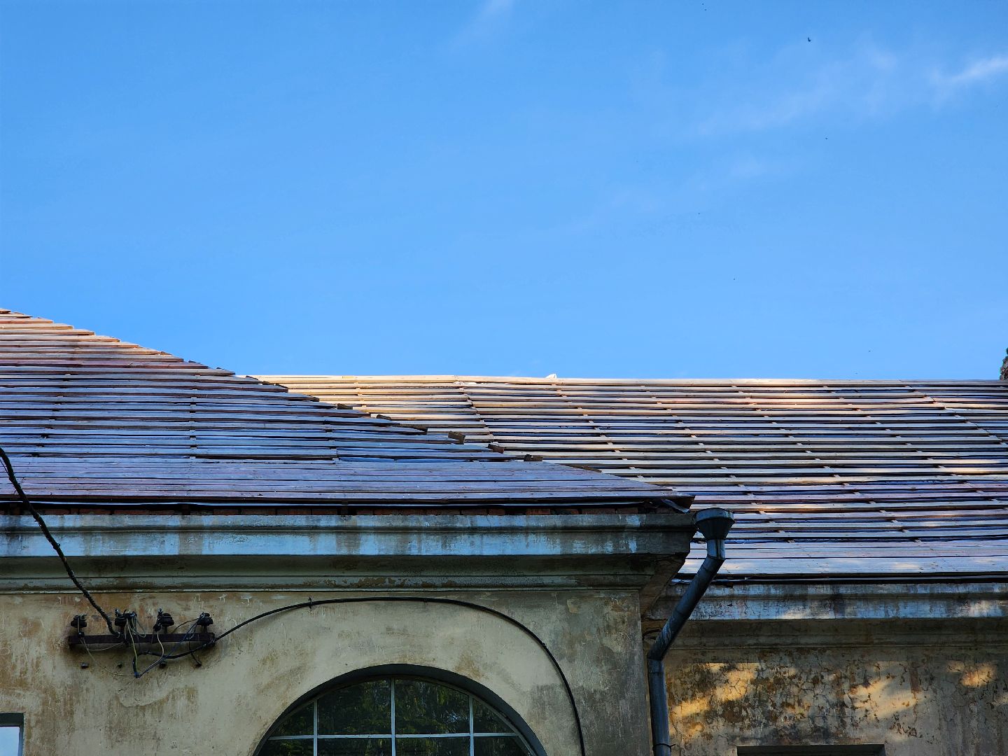 Чехов, улица Ильича, многоквартирный дом, капремонт кровли, реконструкция крыши, благоустройство,