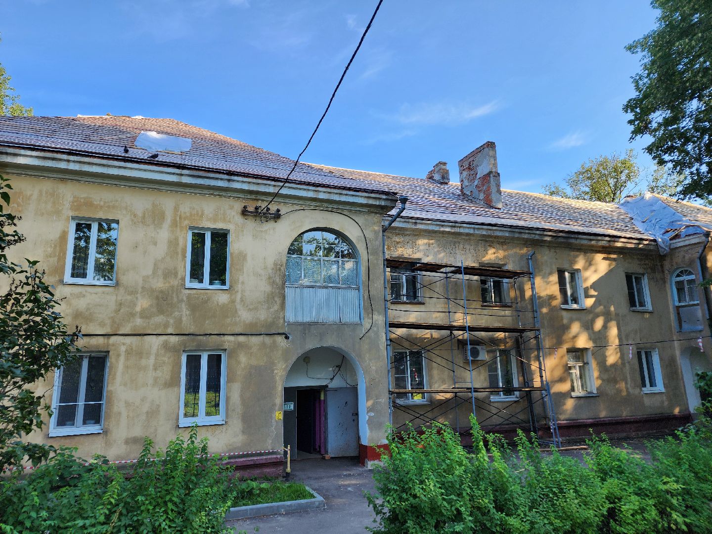 Чехов, улица Ильича, многоквартирный дом, капремонт кровли, реконструкция крыши, благоустройство,
