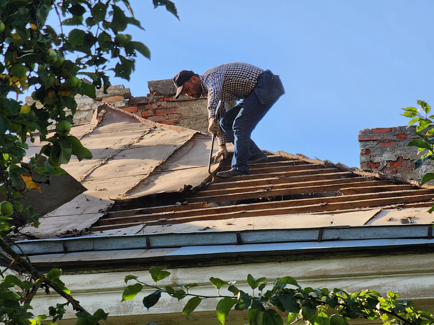 Чехов, улица Ильича, многоквартирный дом, капремонт кровли, реконструкция крыши, благоустройство,