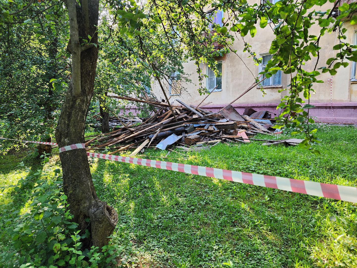 Чехов, улица Ильича, многоквартирный дом, капремонт кровли, реконструкция крыши, благоустройство,