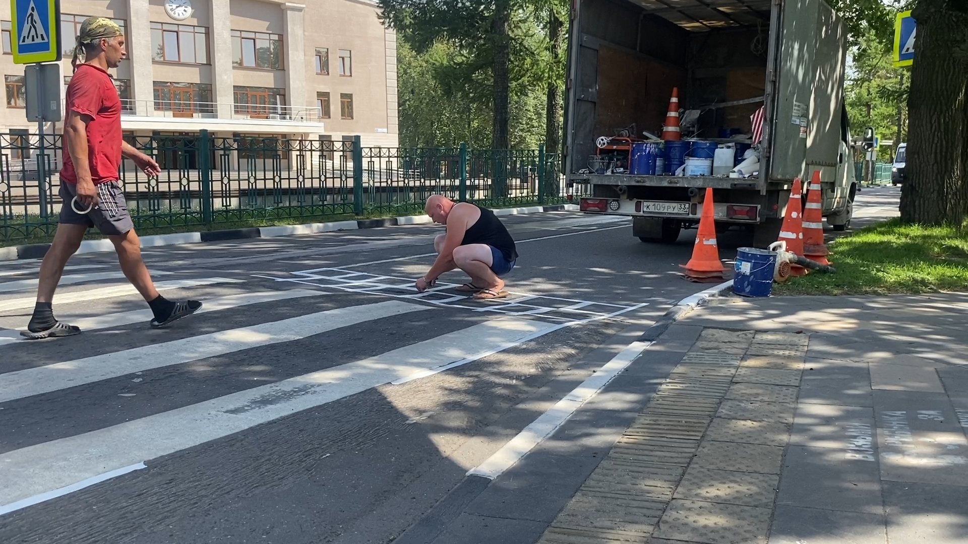 ИДН на дорогах, лежачий полицейский,дороги на Власихе, Нанесение разметки на дорогу, разметка дороги,