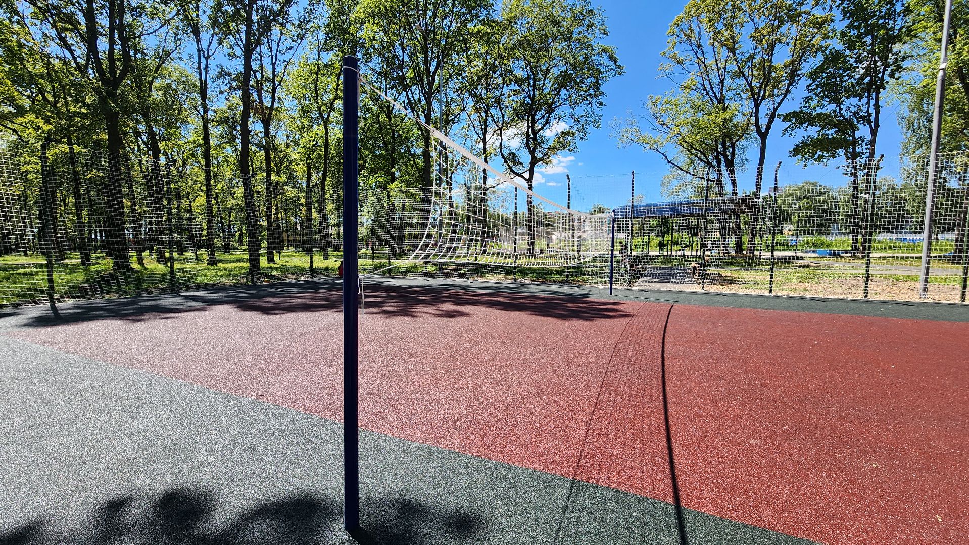 кашира, ожерелье, парк дубовая роща, волейбол, спортивная площадка, благоустройство, безопасное покрытие,