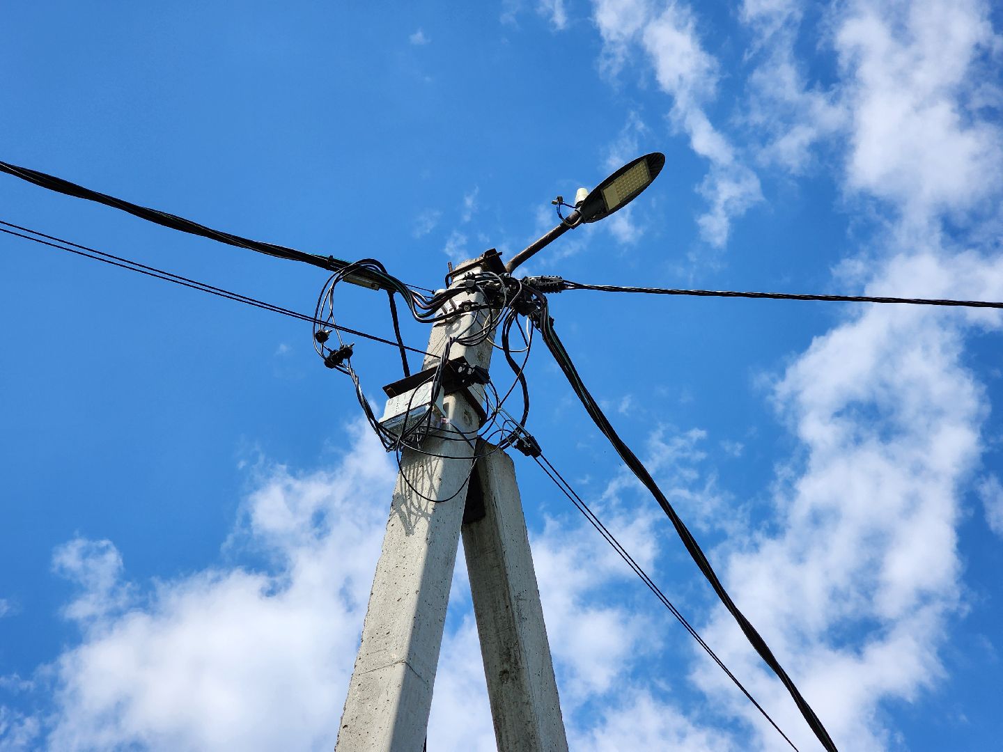 чехов, село Молоди, электроснабжение, энергоснабжение, россети московский регион, глава округа Михаил Собакин, встреча с жителями, модернизация,