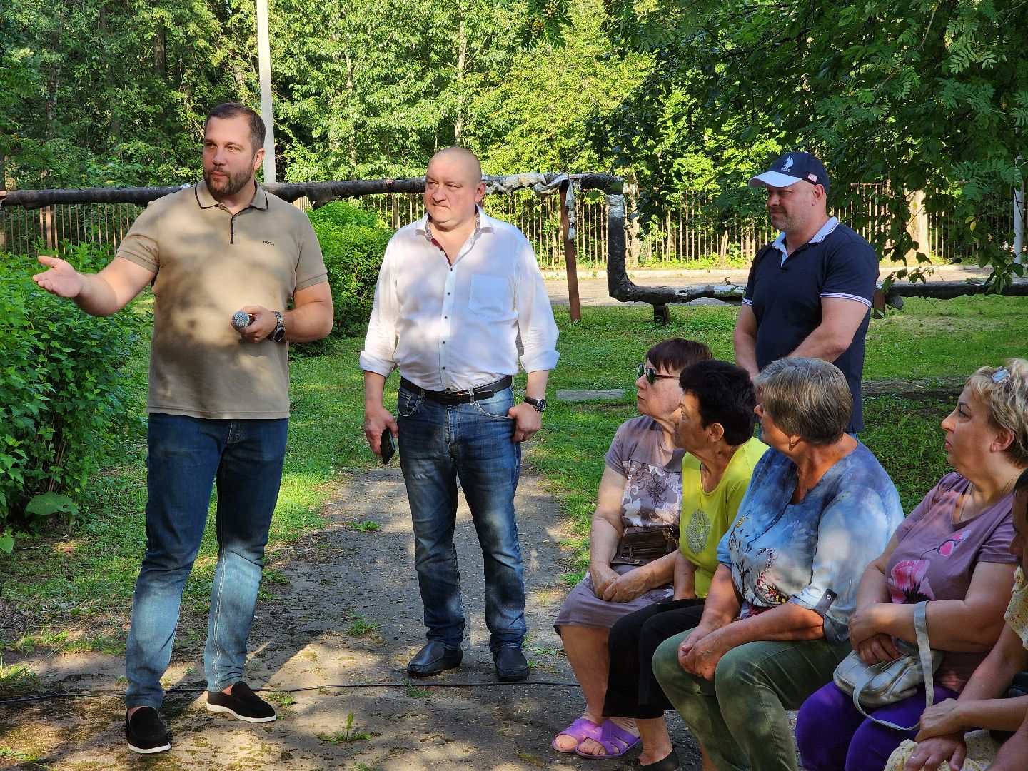 чехов, село Молоди, электроснабжение, энергоснабжение, россети московский регион, глава округа Михаил Собакин, встреча с жителями, модернизация,