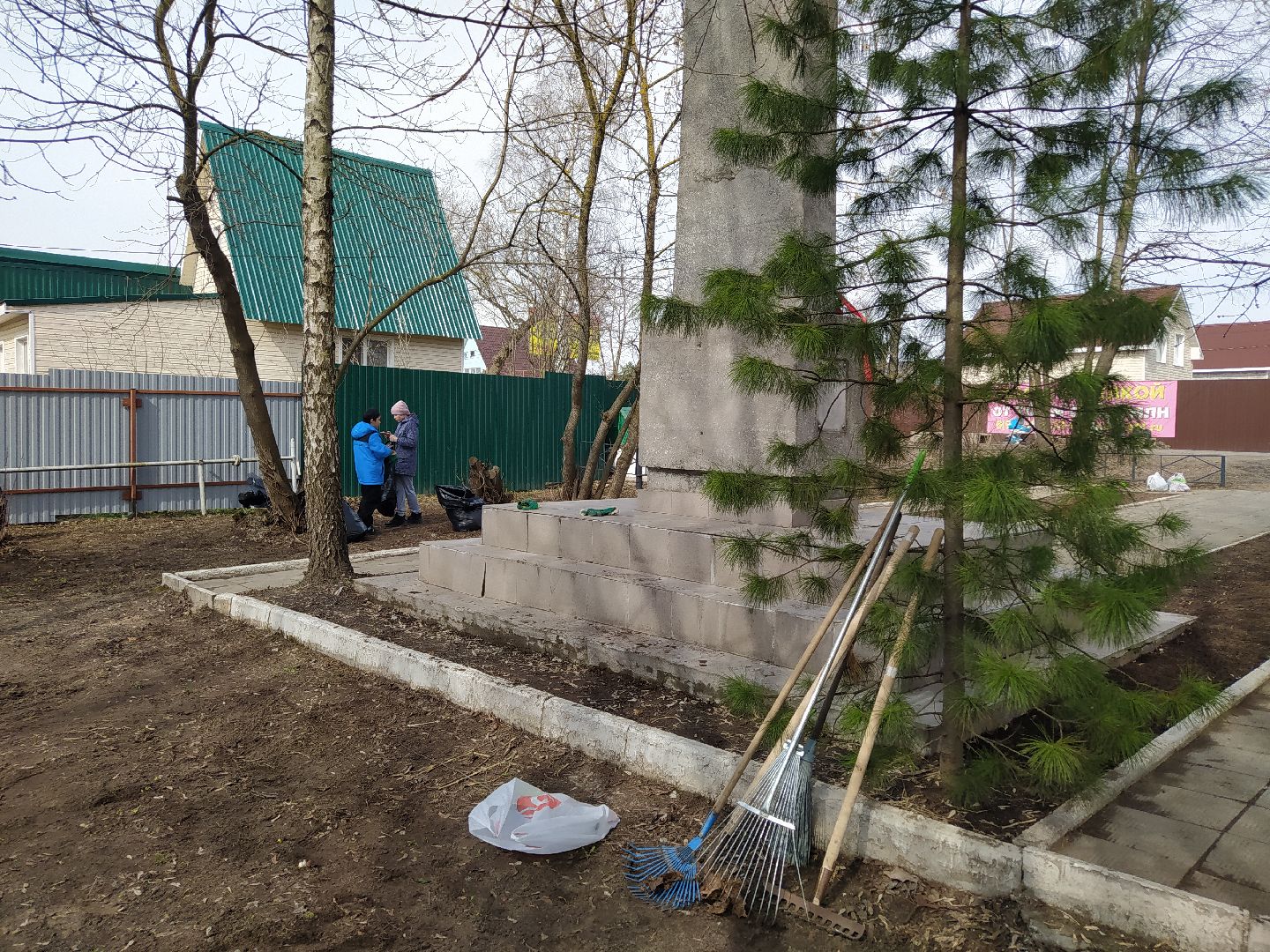 Уборка, мемориал, памятник