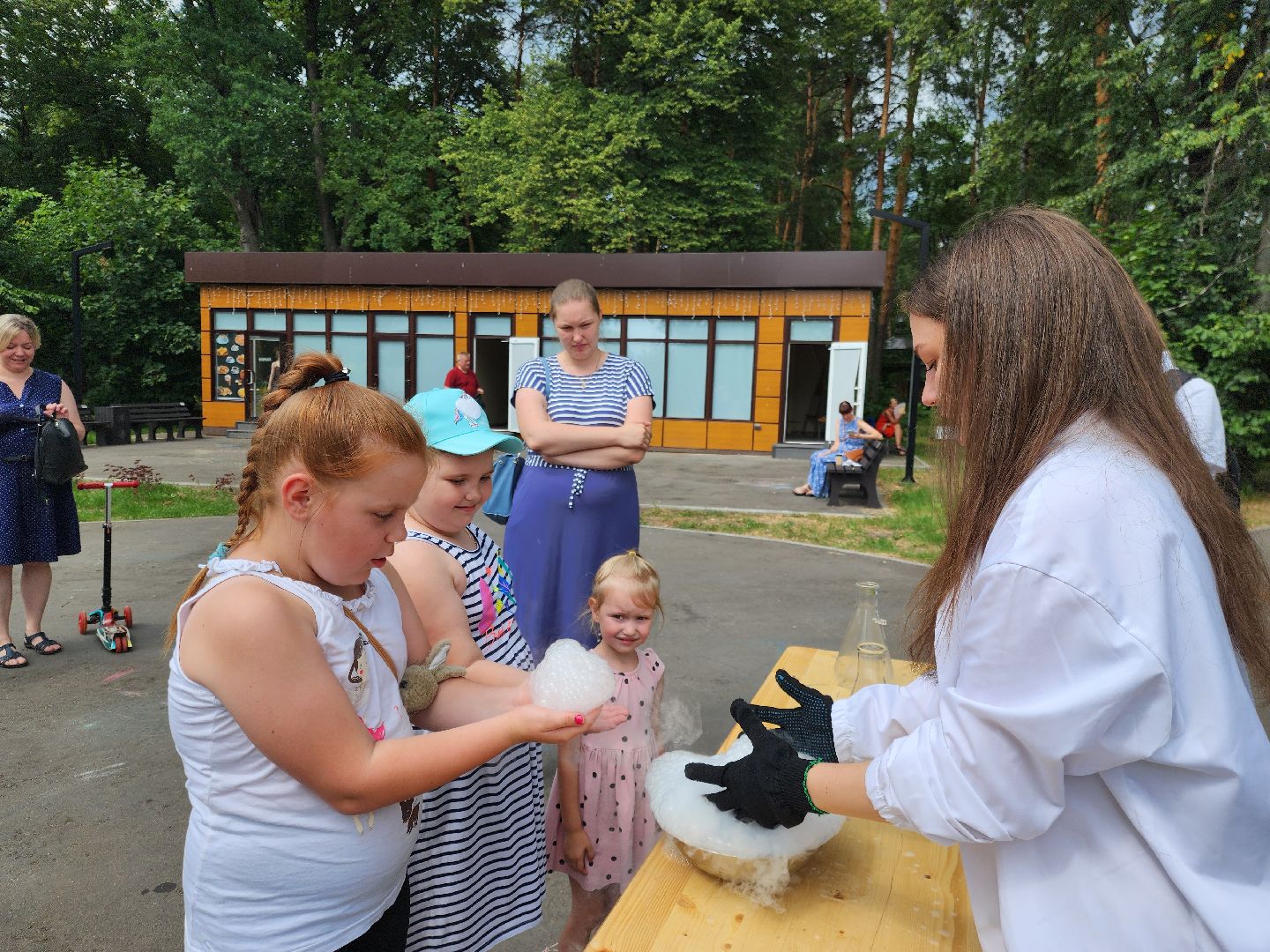 ногинск, парк, шоу сухого льда, общество, жители, дети, парки подмосковья, глуховский парк,