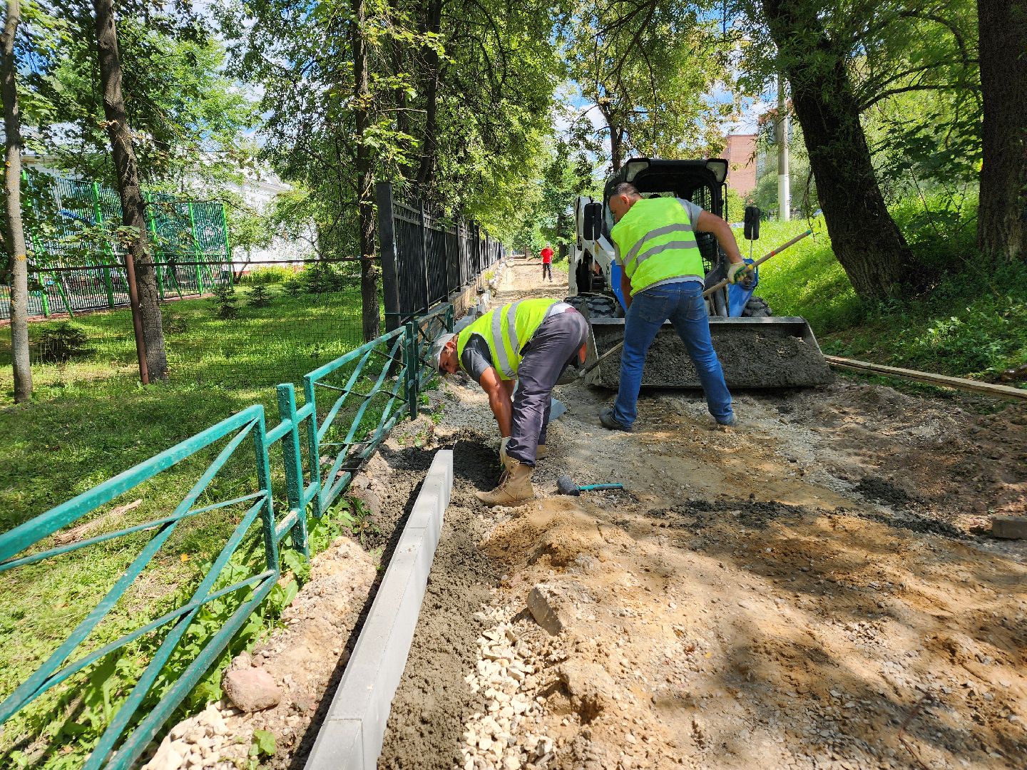 чехов, улица Чехова, строительство тротуара, нацпроект безопасные и качественные автодороги, благоустройство,