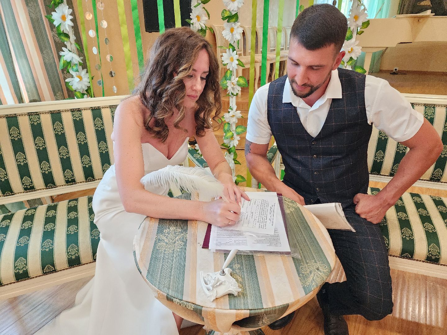 Чехов, дворец культуры Дружба, выездная регистрация брака, бракосочетание, ЗАГС, Свадьба в Подмосковье, Минсоцразвития Московской области, дополнительные площадки, церемония, торжество,