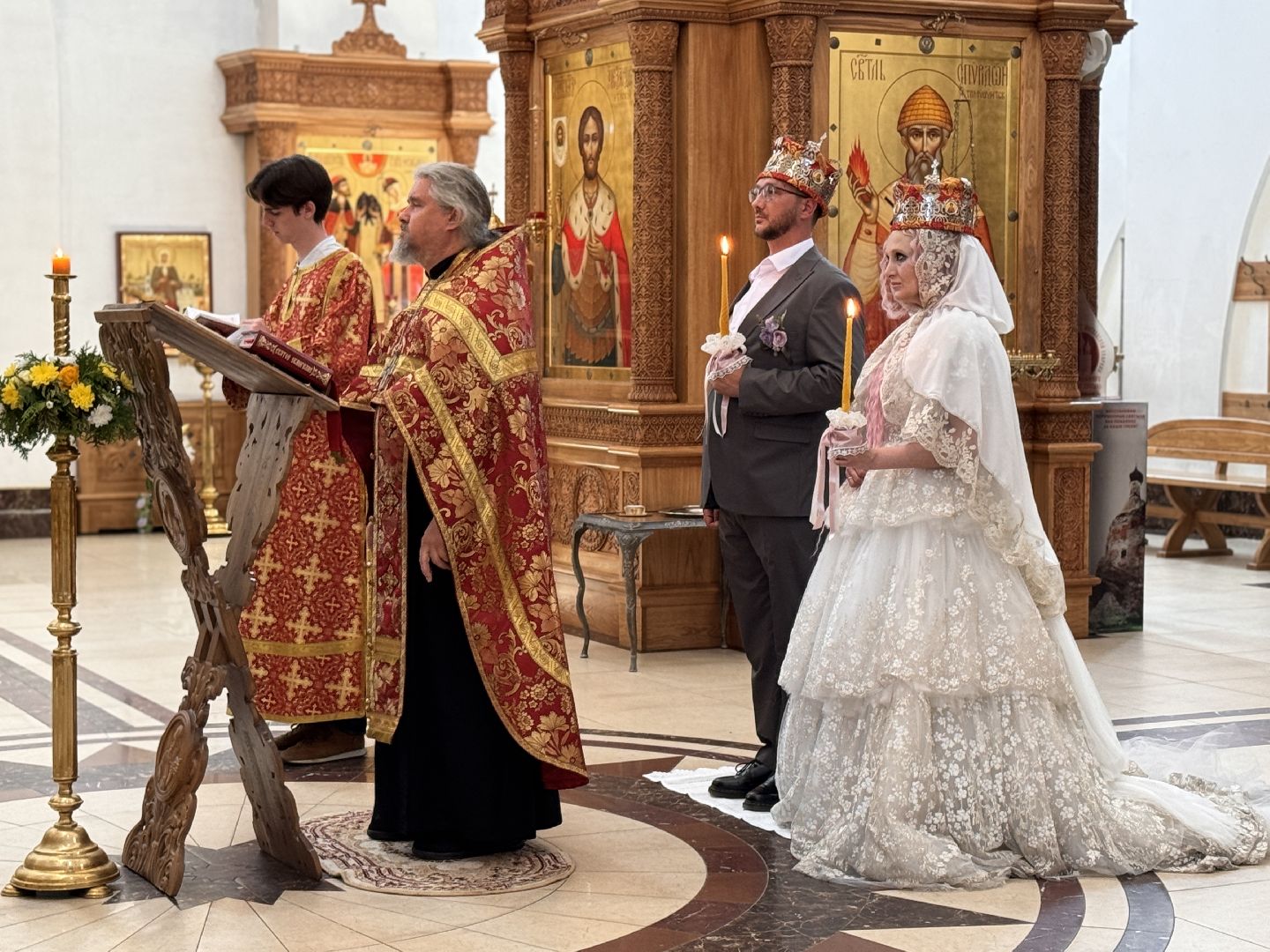 Одинцово, Лесной городок, Молодожны, Медиабанк объединяет,