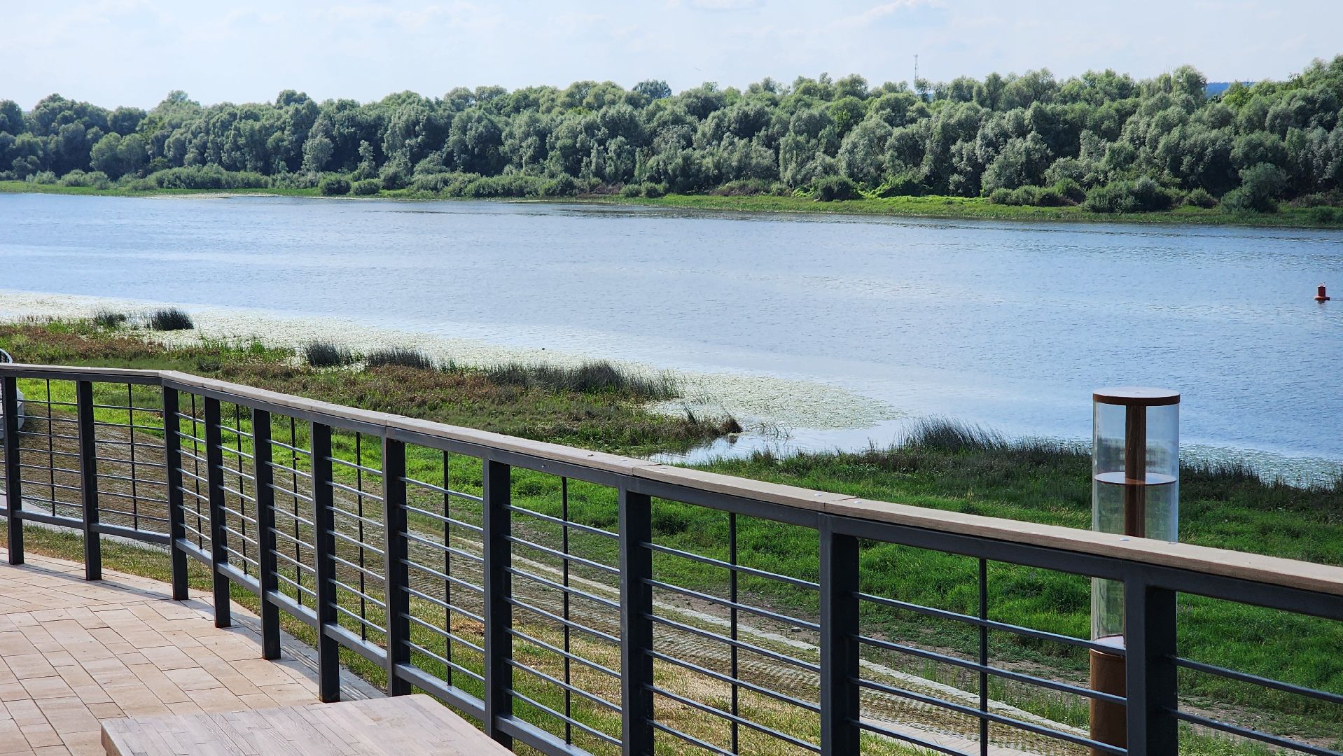 кашира, река ока, набережная оки, благоустройство, питьевой фонтанчик, кафе, зона для загара, покос травы,